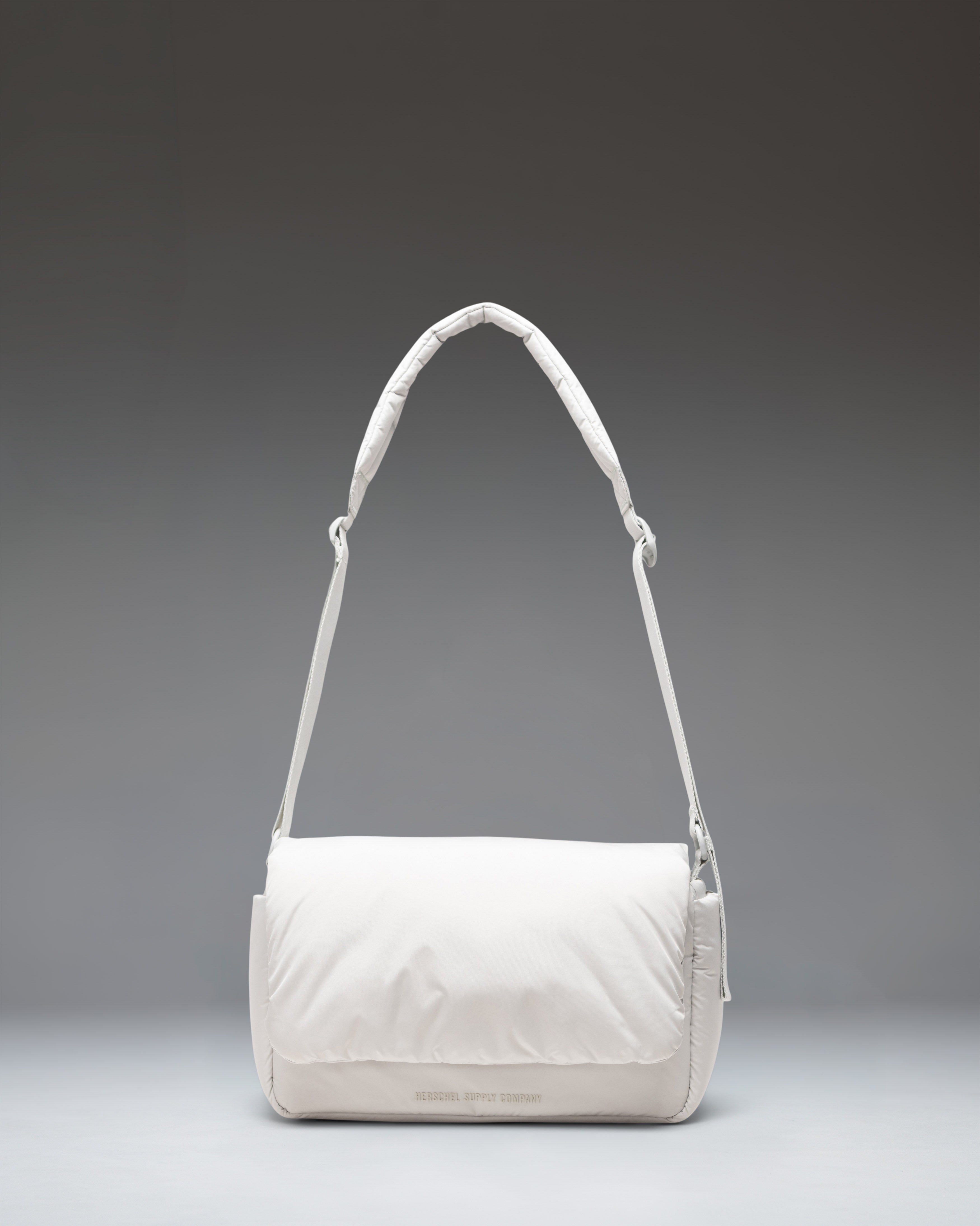 Herschel Cloudform crossbody veske svart