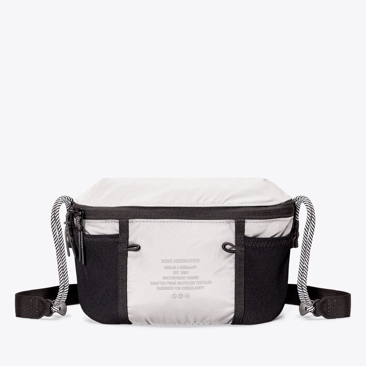 Ucon Acrobatics Jona crossbody Black large lett ripstop