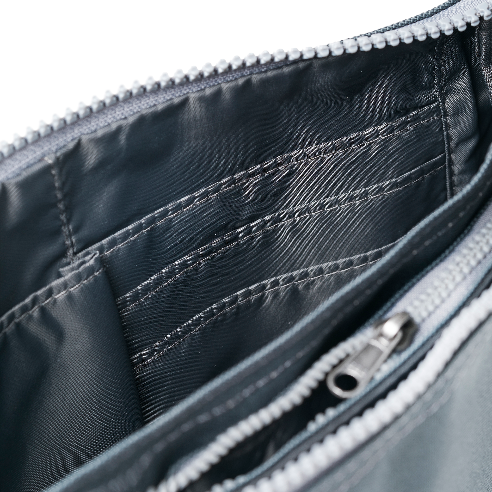 Roka London Carnaby XL skulderveske smoke lommebokveske