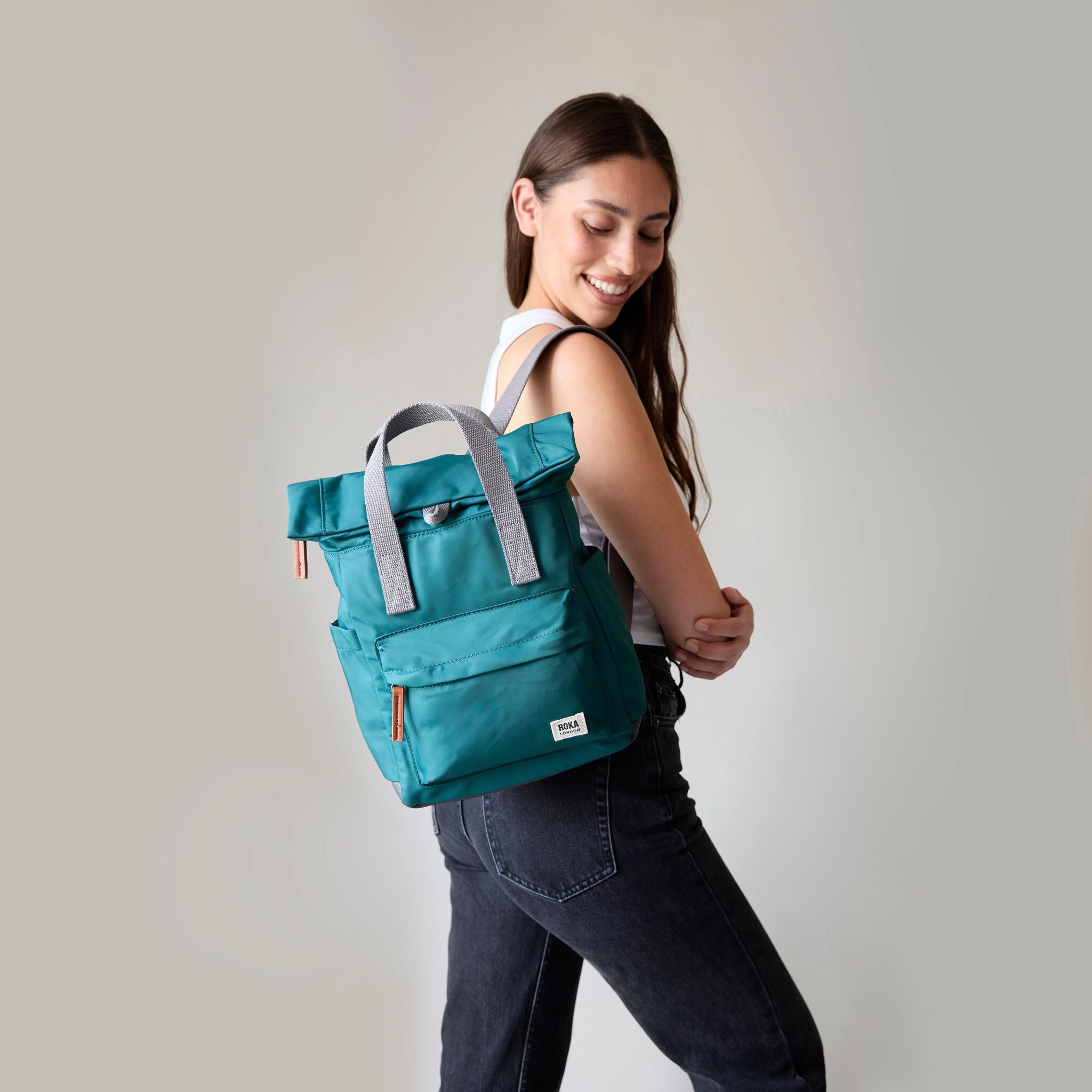 Roka London Canfield roll top ryggsekk avocado