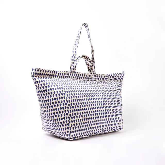 Roka London Marylebone Denim Rain Indigo totebag large 43 liter