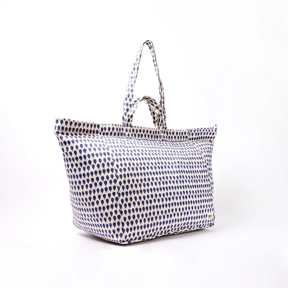 Roka London Marylebone Denim Rain Indigo totebag large 43 liter