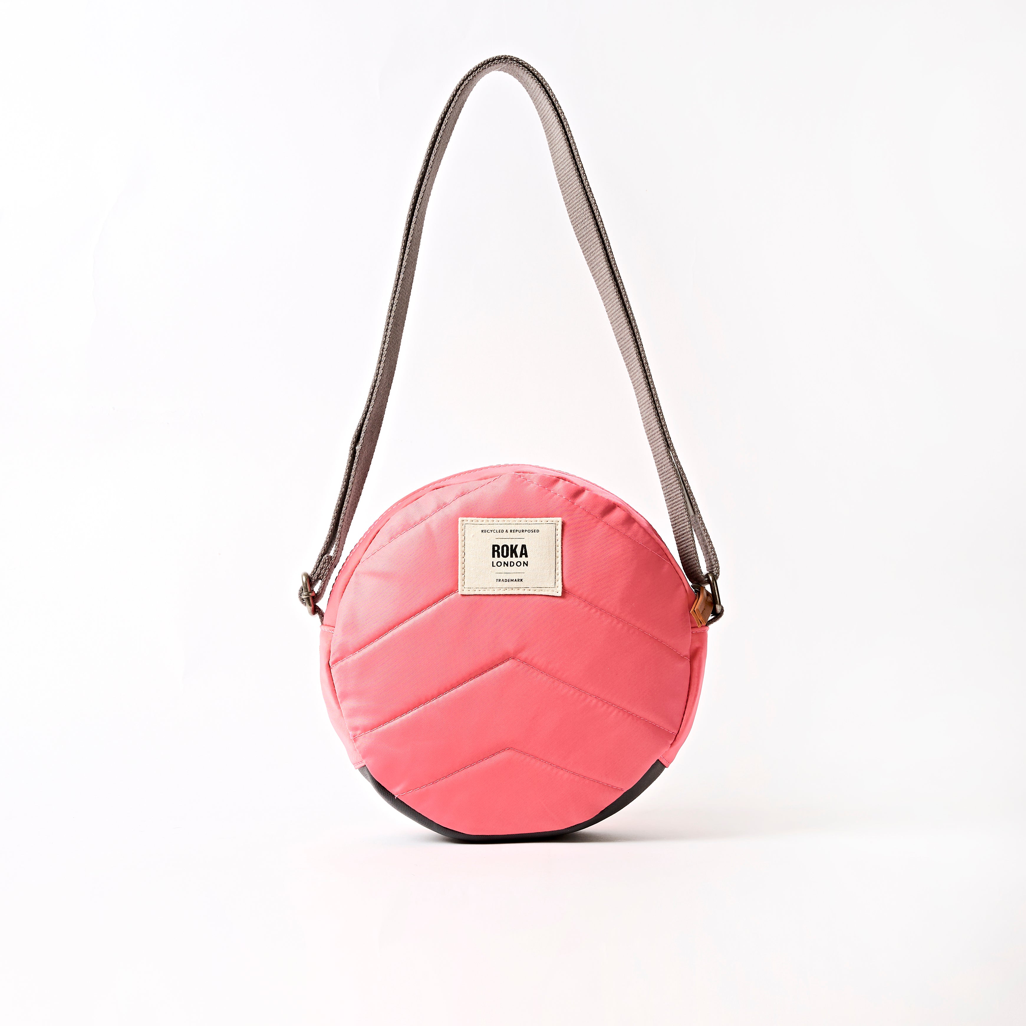 Roka London Paddington Small rund veske pink lemonade