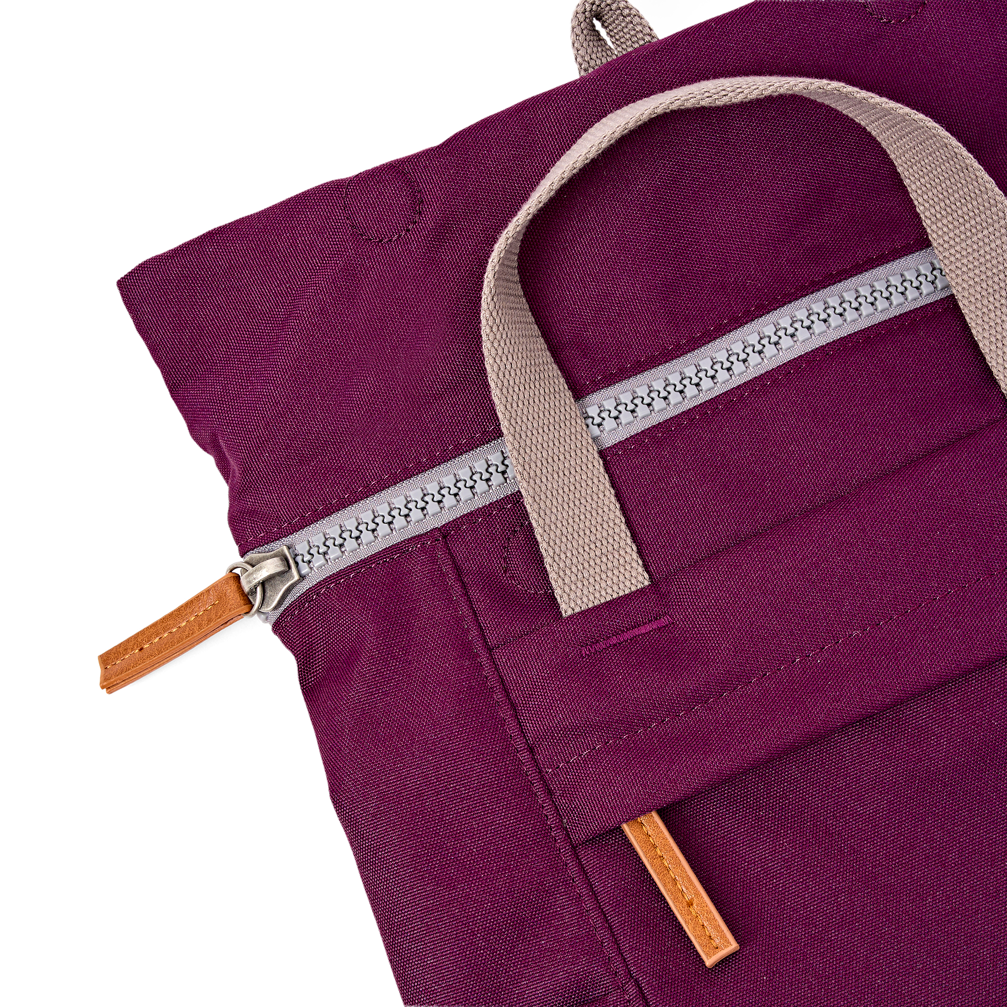 Roka London Finchley ryggsekk Small Cherry Lacquer roll-top