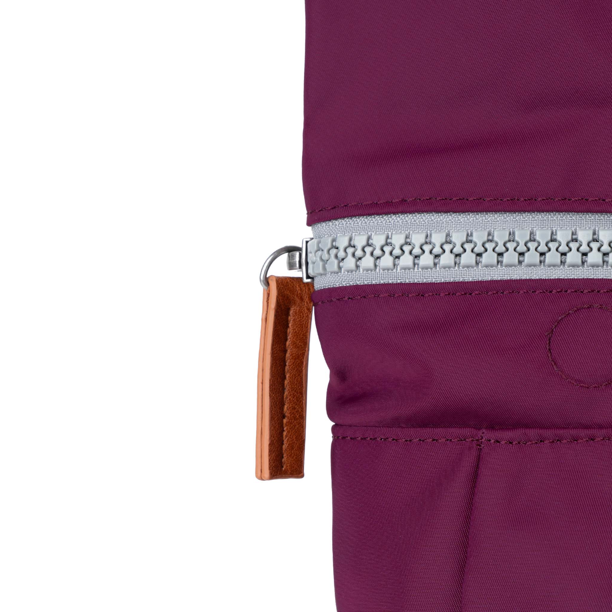 Roka London Canfield ryggsekk royal burgundy rulletopp
