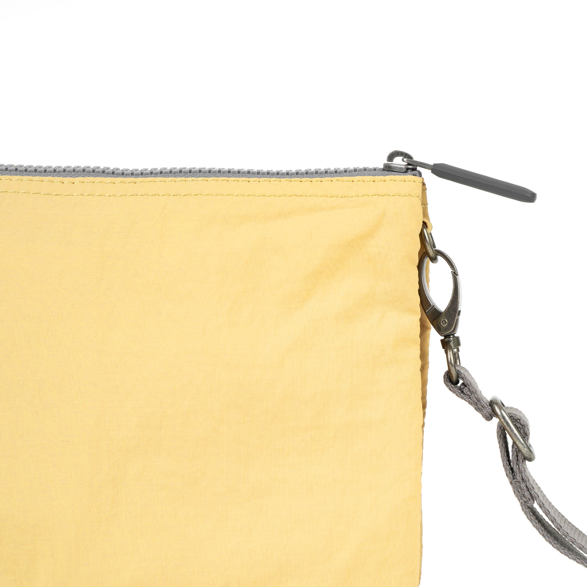 Roka London Carnaby Crossbody lommebokveske champagne XL vegansk