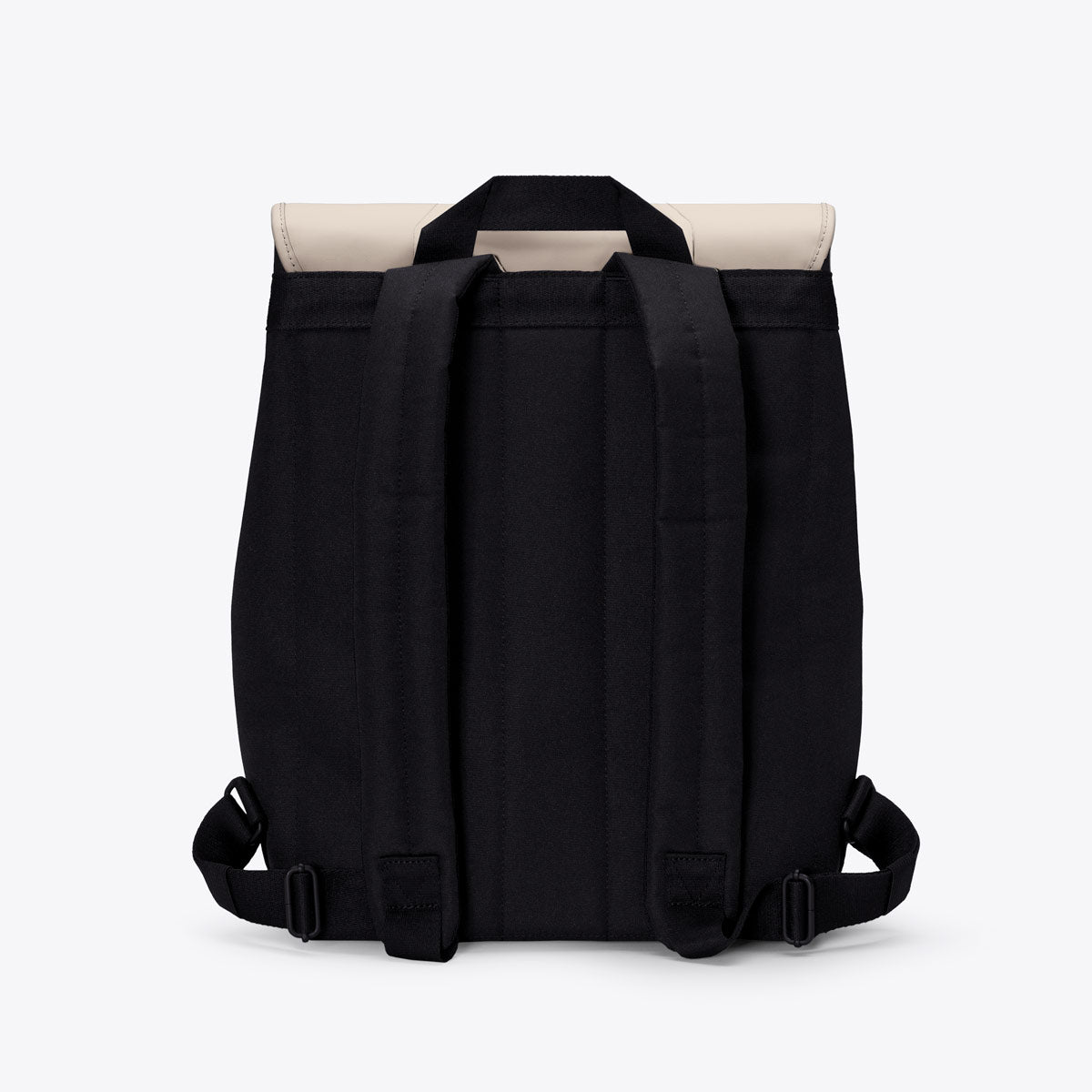 Ucon Acrobatics Mion flap-top ryggsekk Svart ripestoff skinnlook