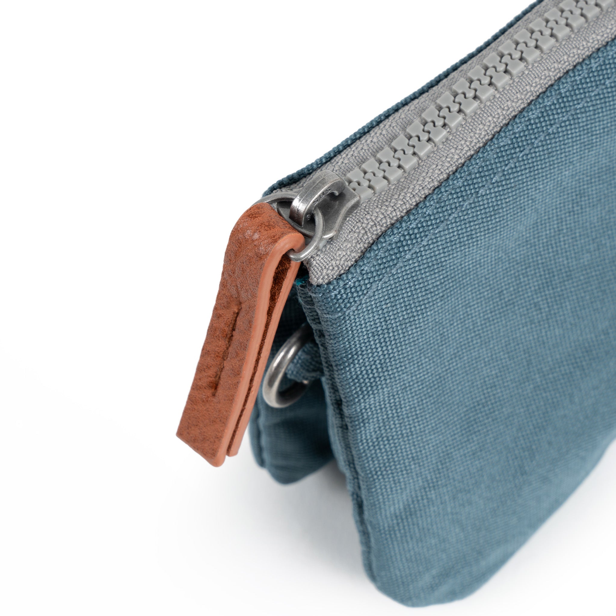 Roka London Carnaby Small lommebok airforce kompakt