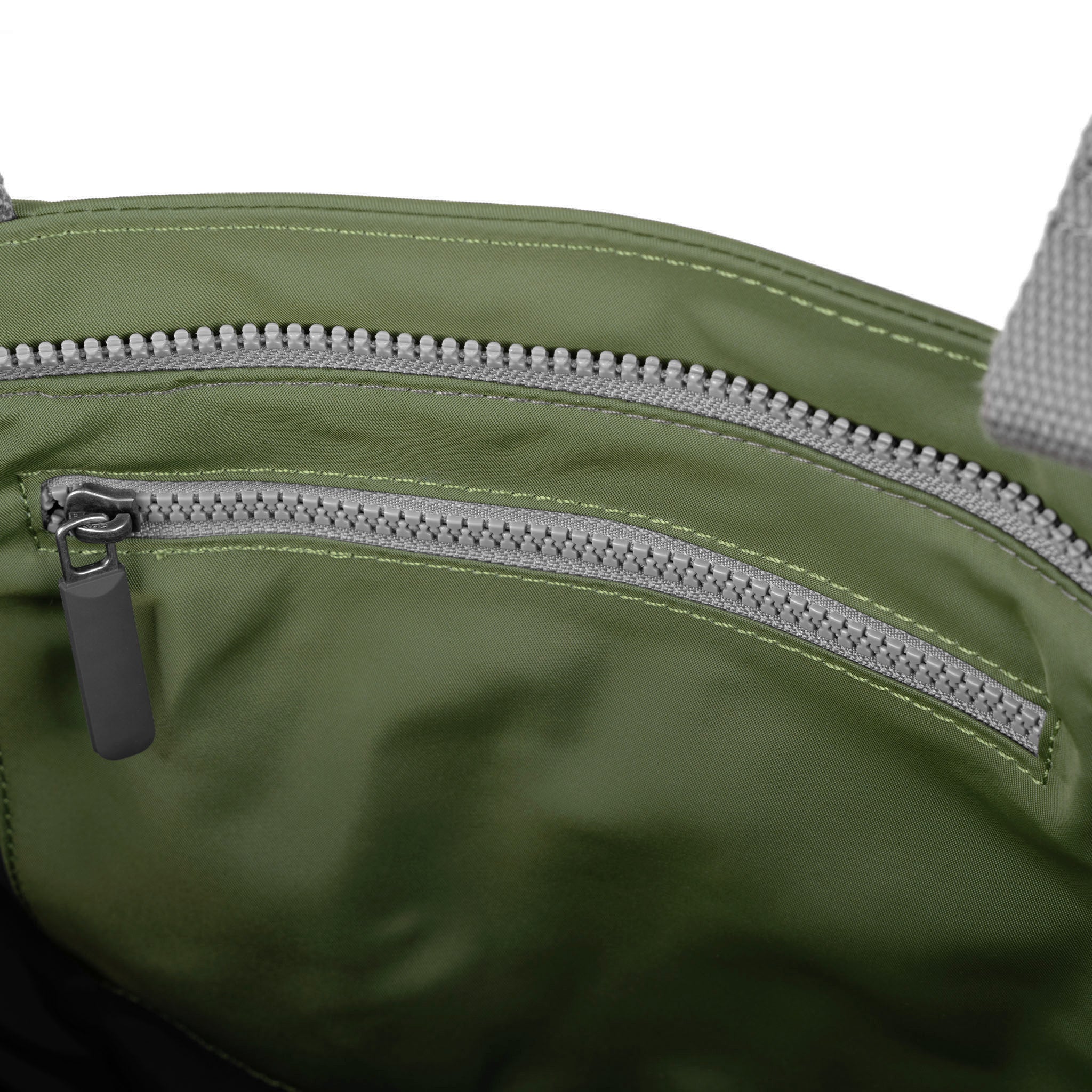 Roka London Trafalgar Avocado toteveske Medium 19,5 L