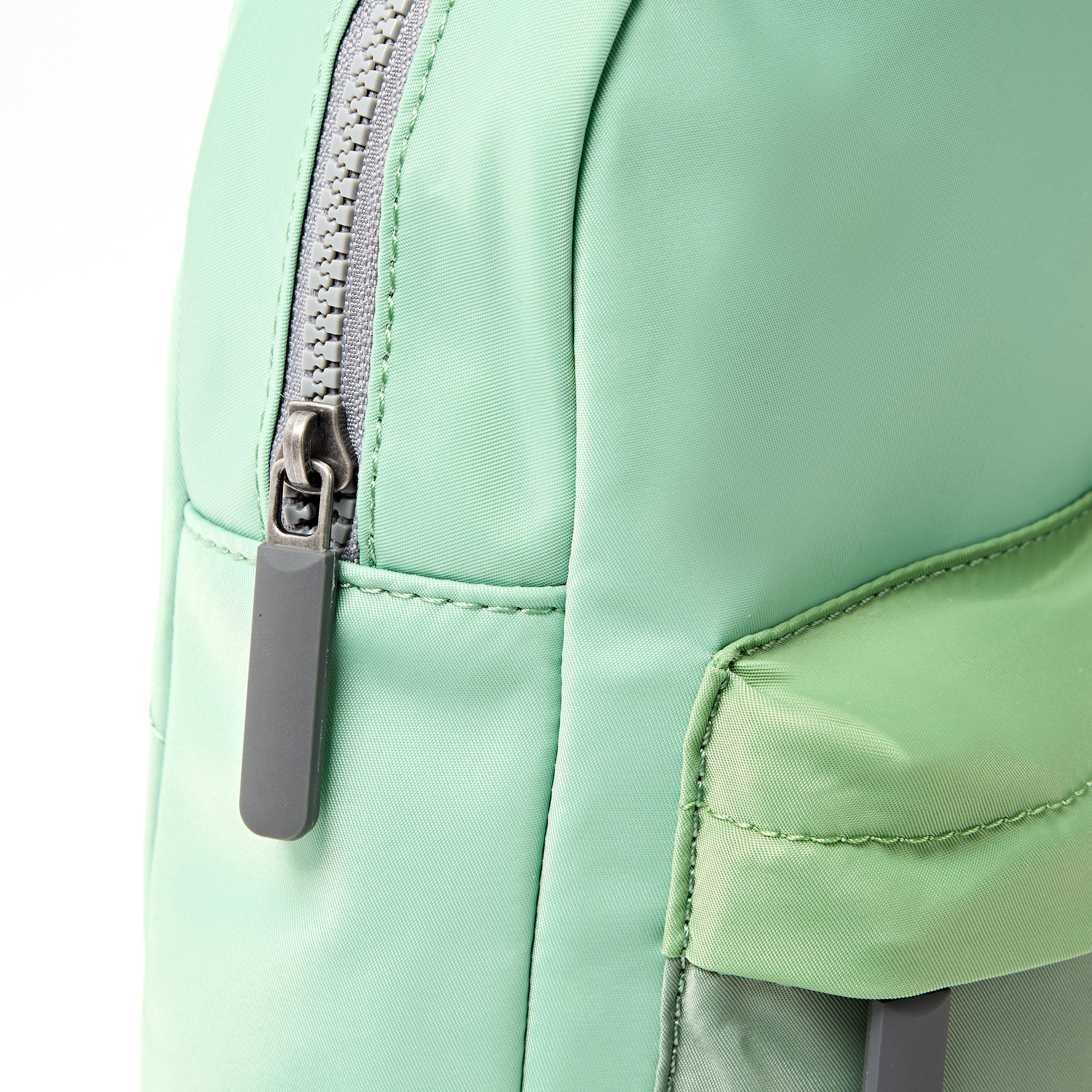 Roka London Willesden slingveske green tonal large 5 liter