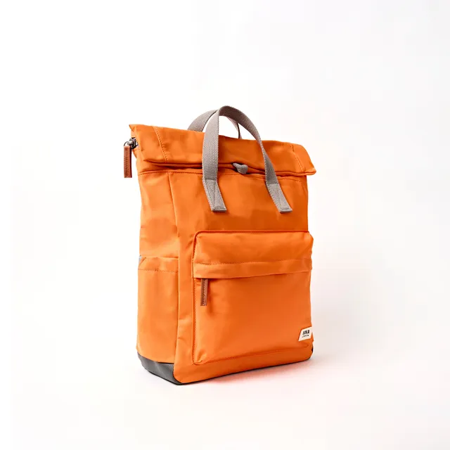 Roka London Canfield sekk jaffa orange medium roll-top 16,4 l