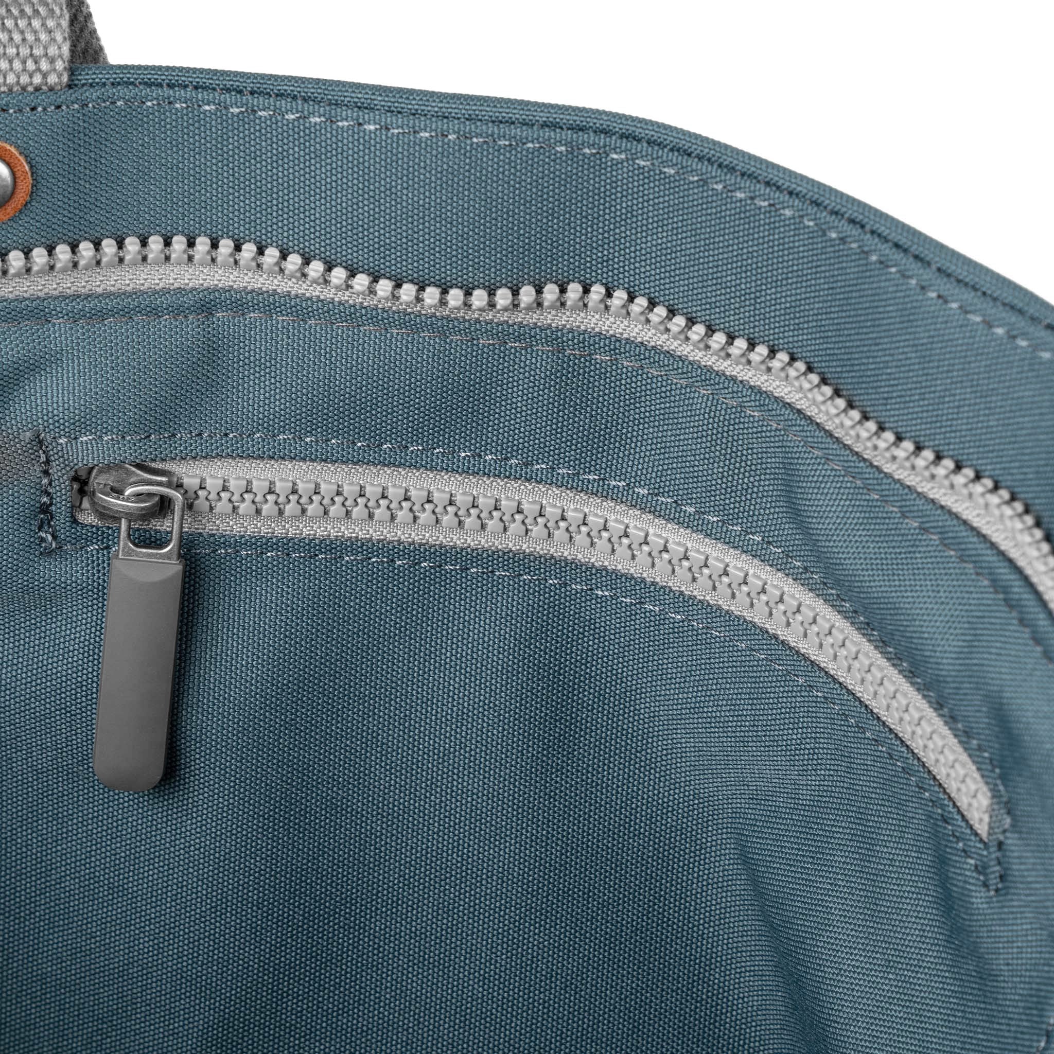 Roka London Trafalgar Medium tote airforce 19,5 liter