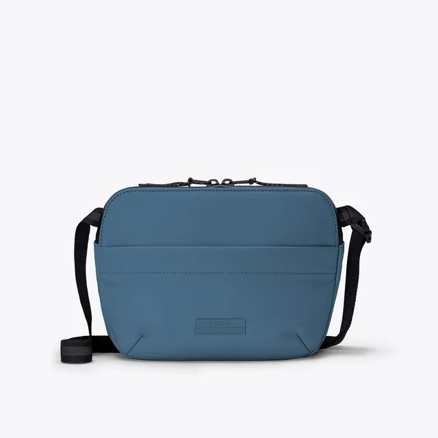 Ucon Acrobatics Melvin Crossbody mageveske petrol ribbet