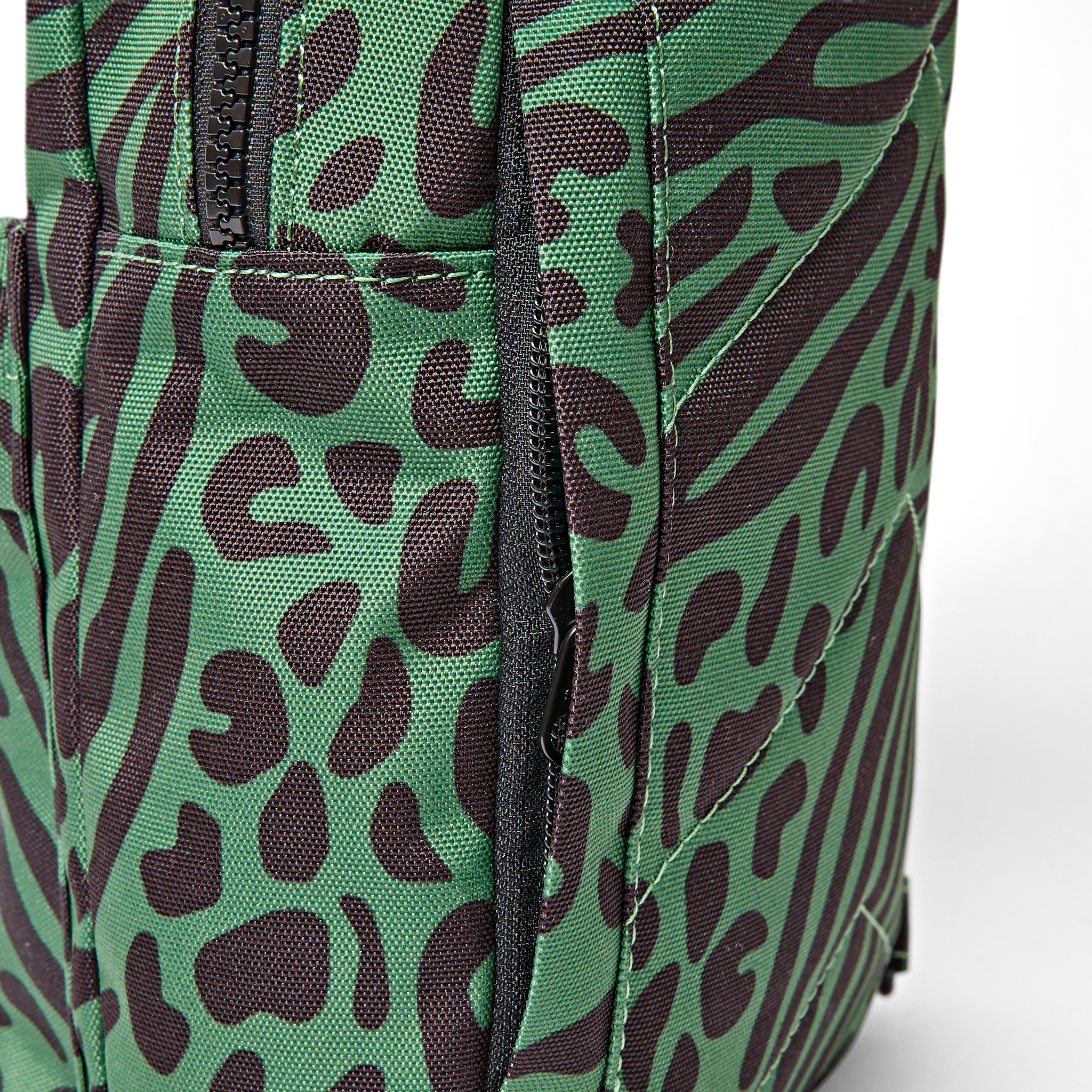 Roka London Willesden skulderveske Mixed Animal Large 5L