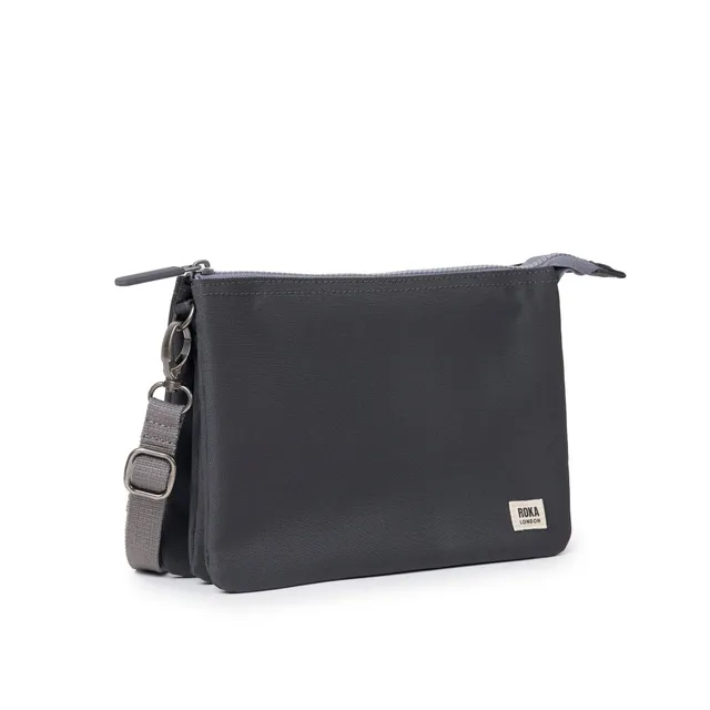 Roka London Carnaby XL crossbody veske faded black