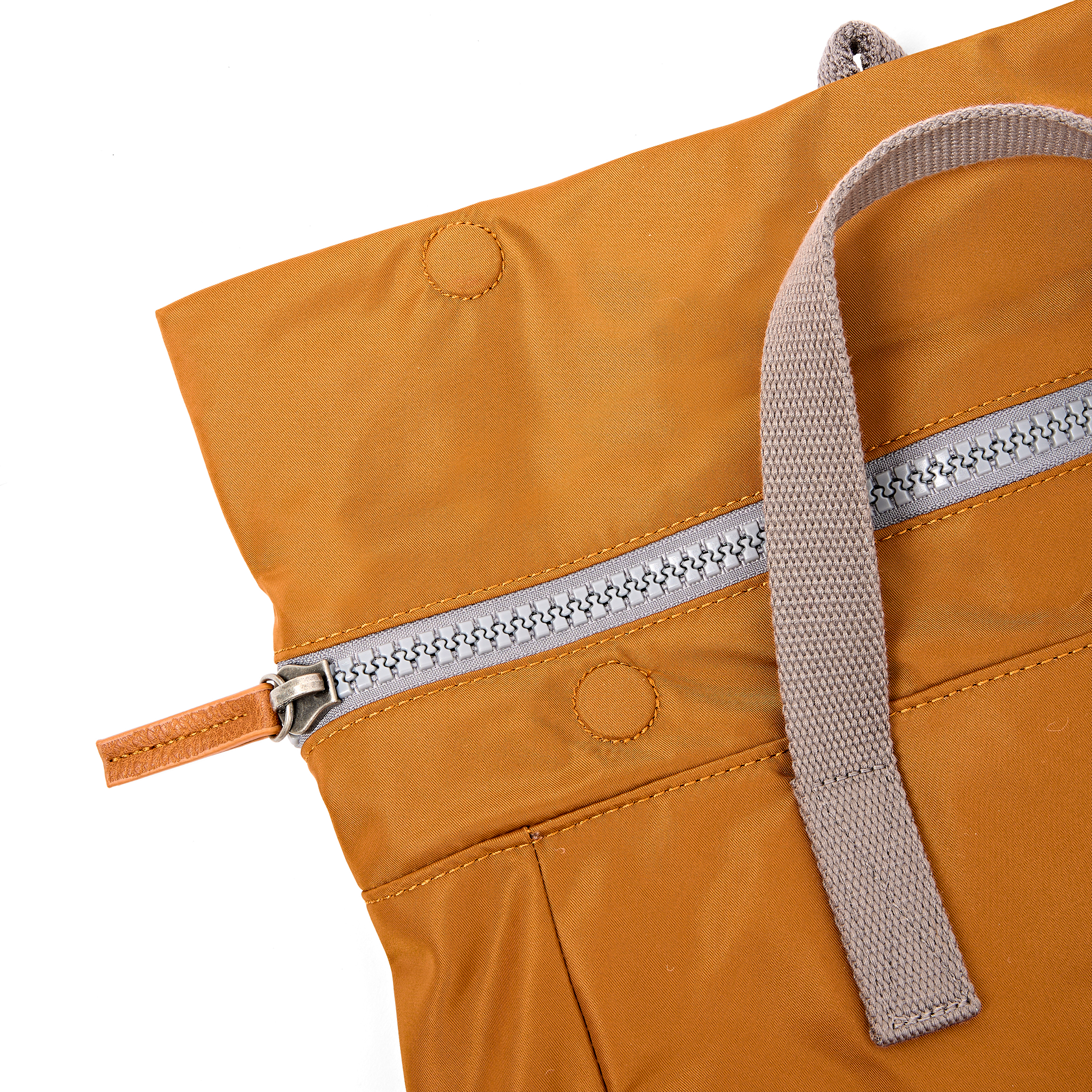 Roka London Bayswater Umbrella ryggsekk Medium Biscuit