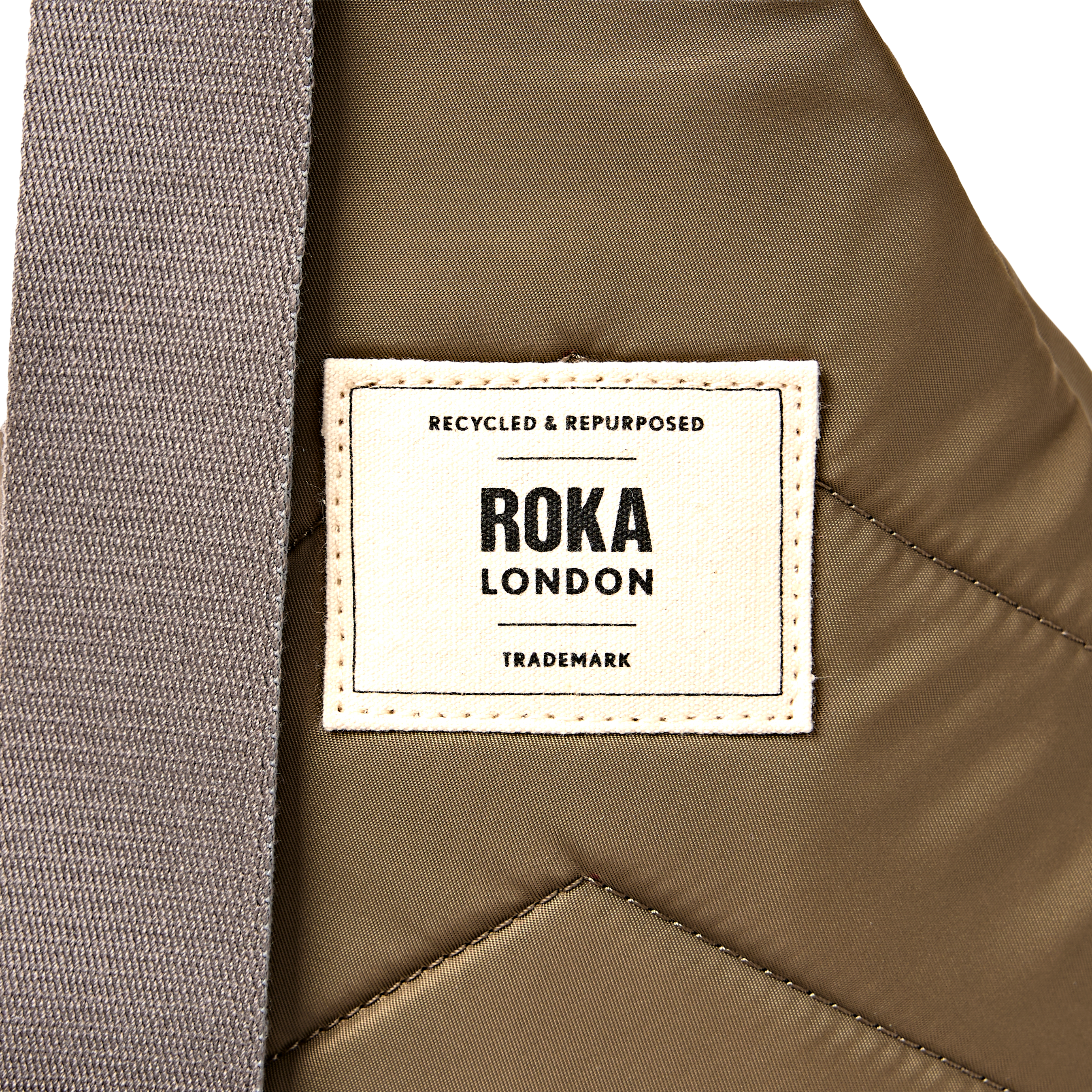 Roka London Willesden skulderveske Army Large 5 liter