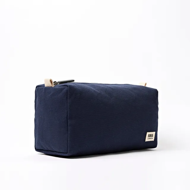 Roka London Maygrove toalettmappe Midnight Small 4,8 liter