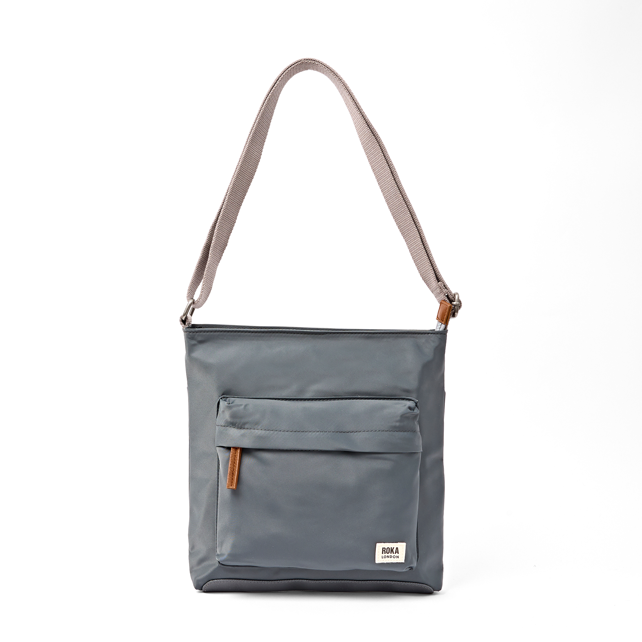 Roka London Kennington crossbody Medium beluga værbestandig