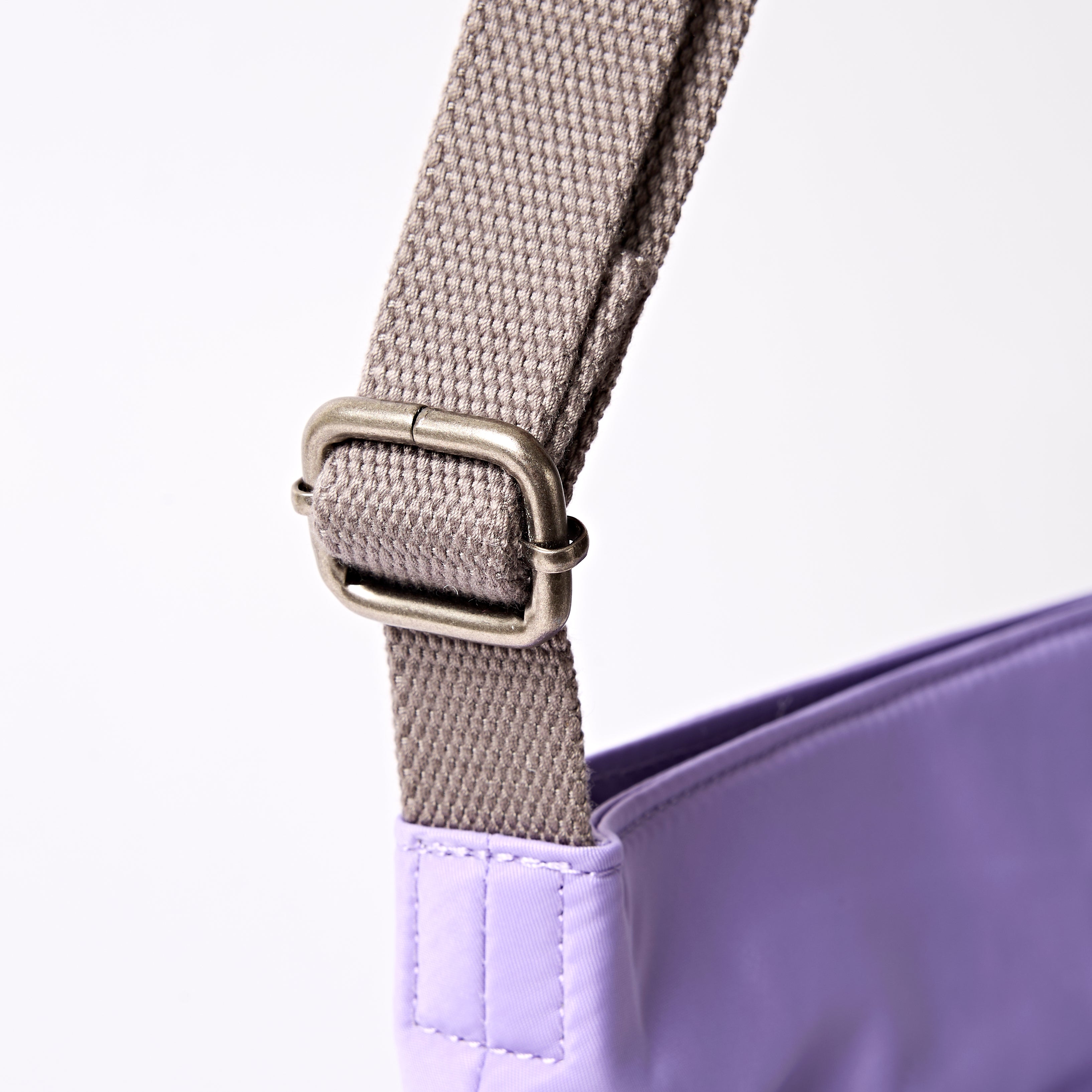 Roka London Kennington crossbody Medium Thistle Bloom 2,7L
