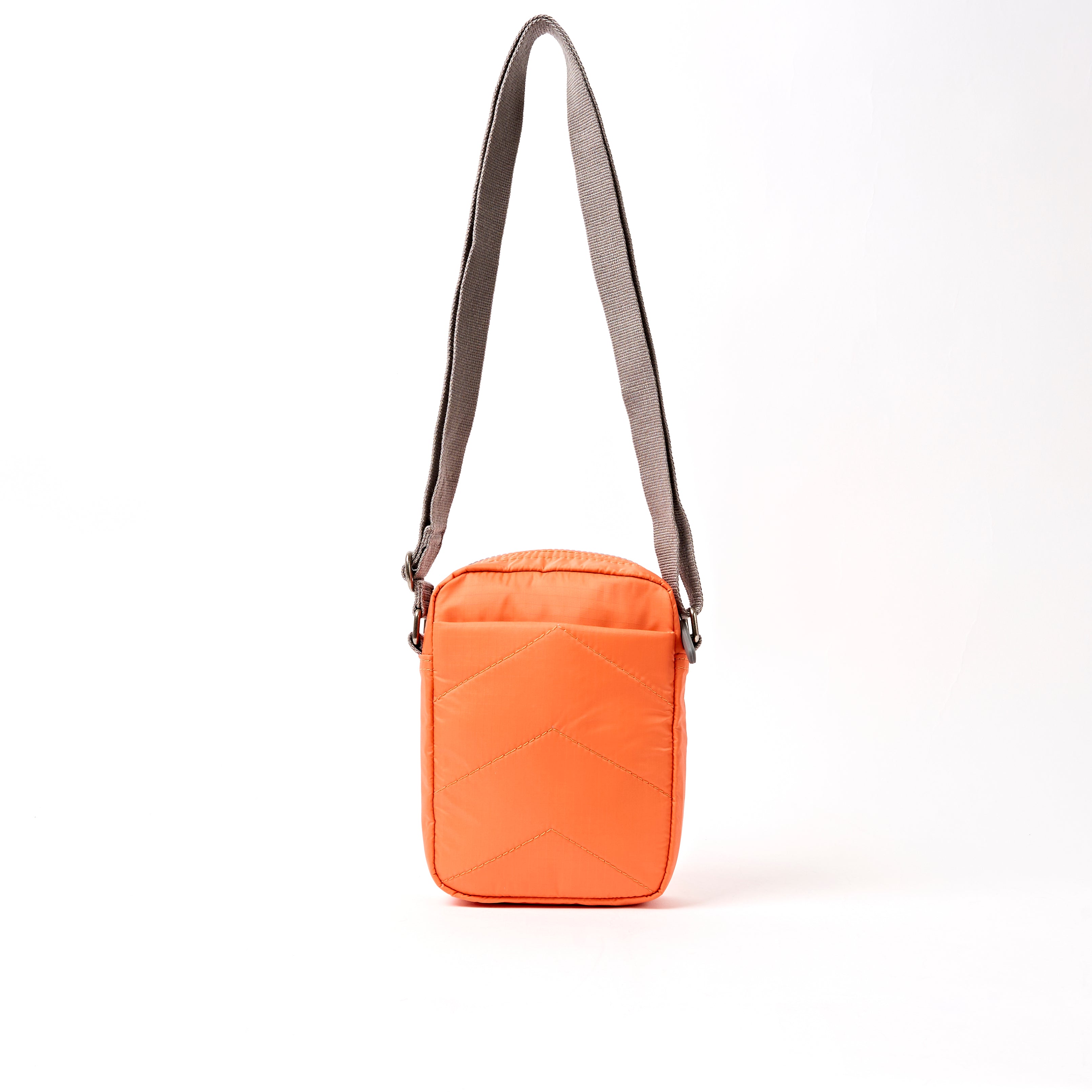 Roka London Bond skulderveske Small Tangerine 1,5 liter
