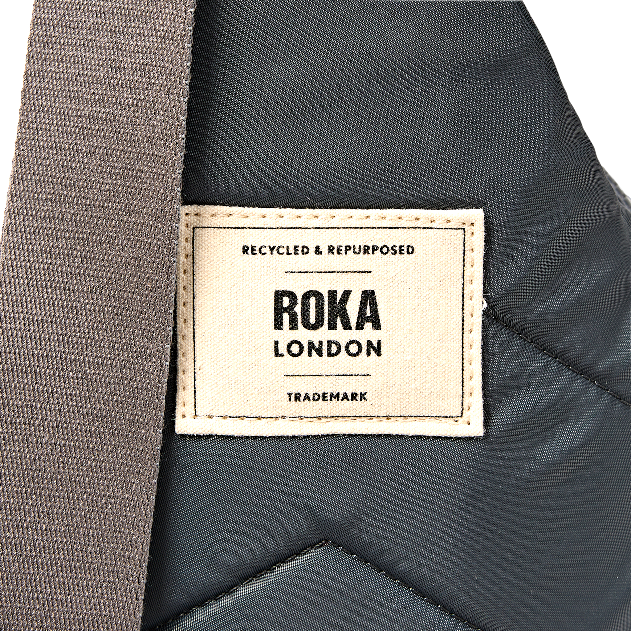 Roka London Willesden skulderveske Large Beluga 5 liter
