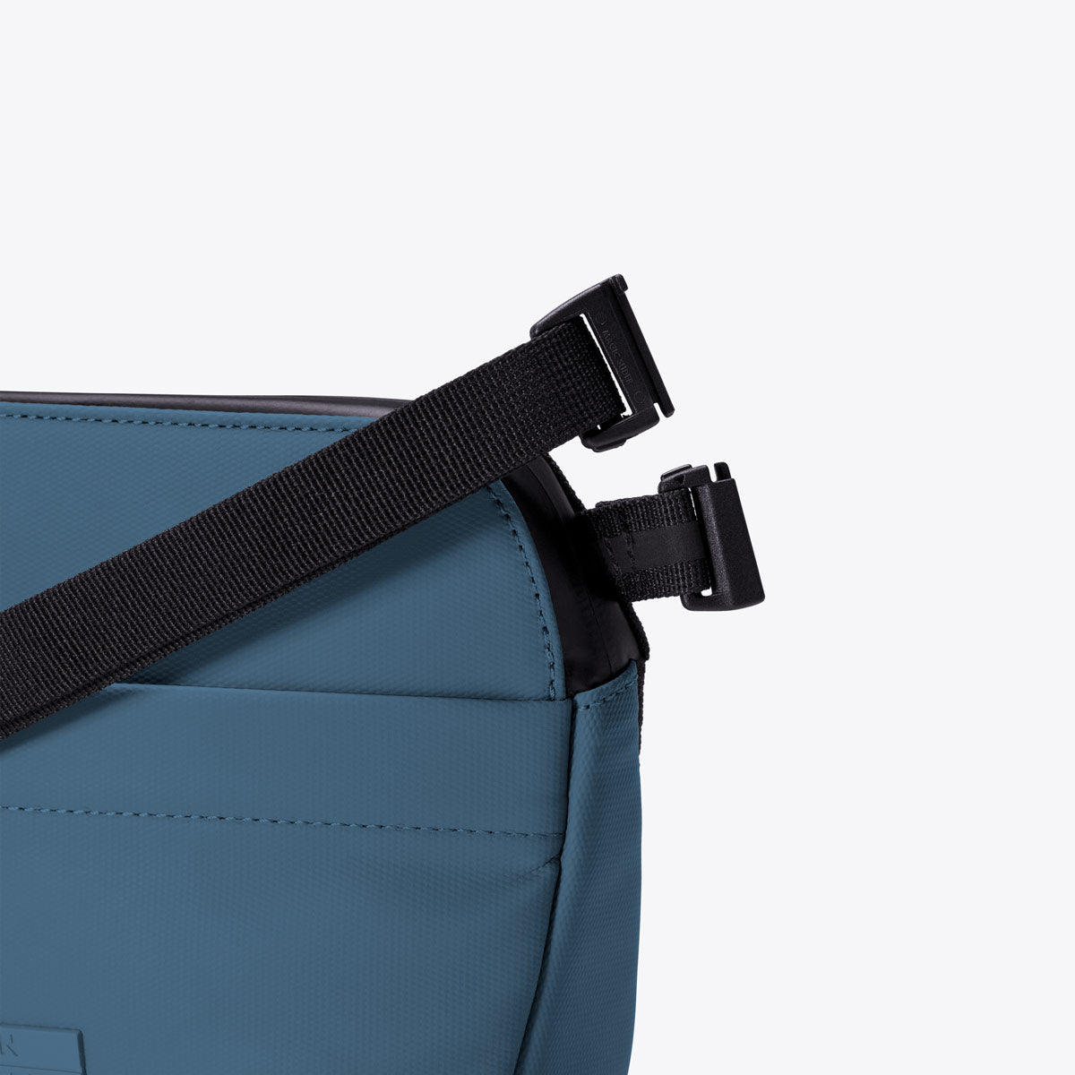 Ucon Acrobatics Melvin Crossbody mageveske petrol ribbet