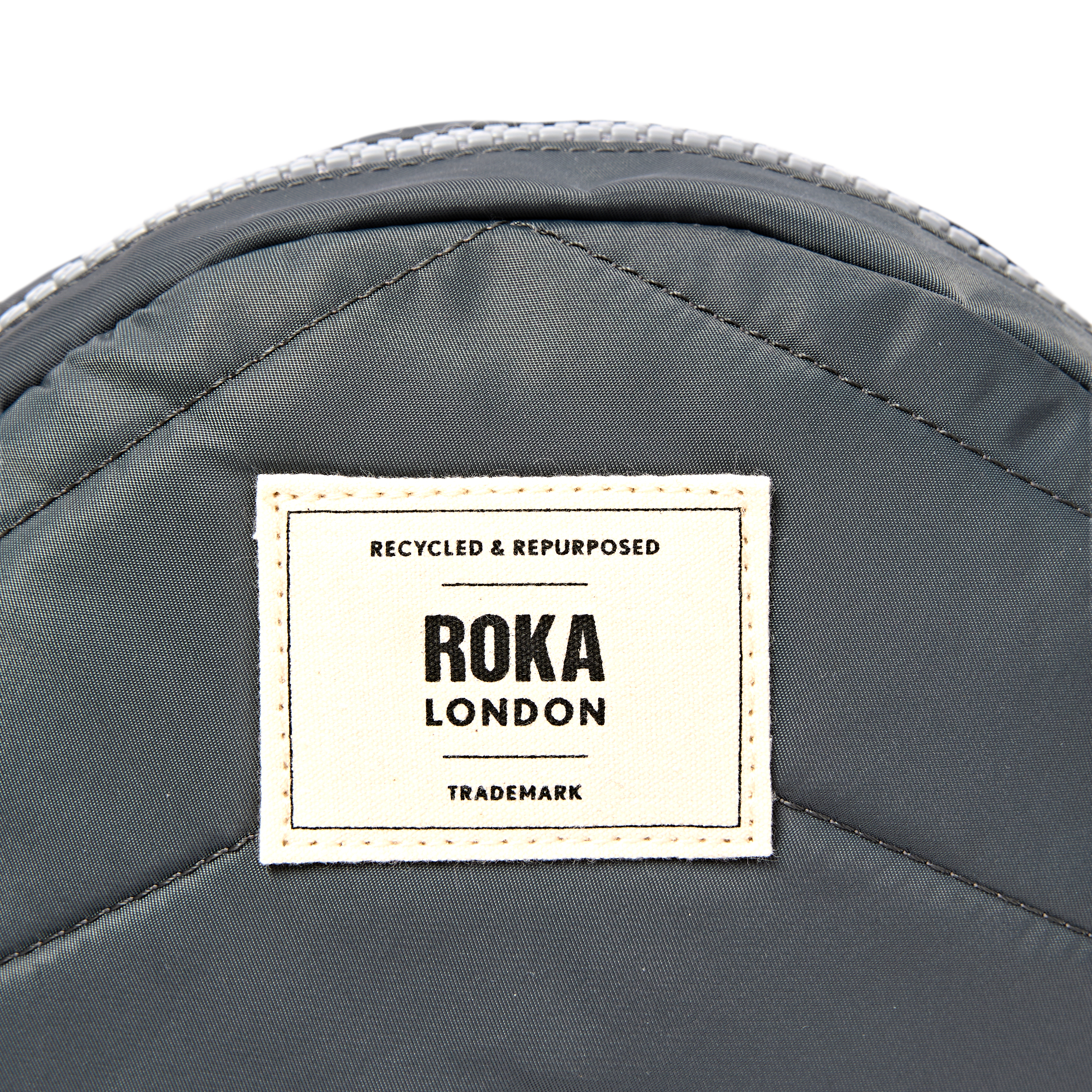 Roka London Paddington skulderveske Small Beluga rund 4,1 liter