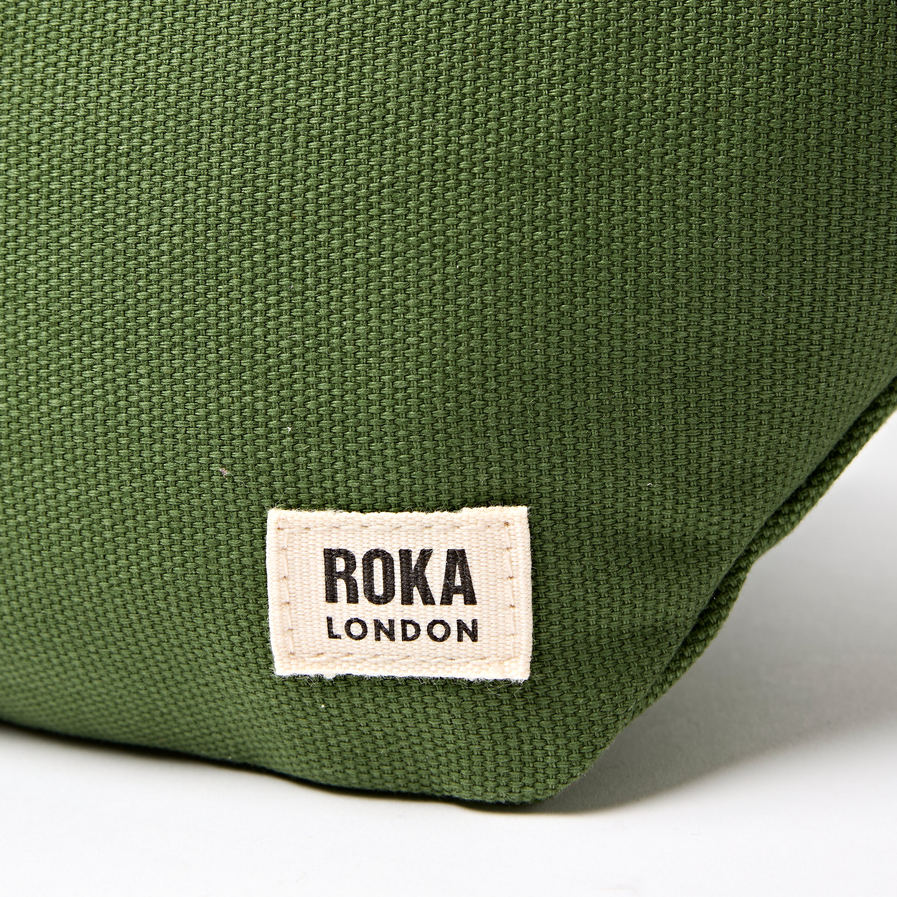 Roka London Mill Hill rumpetaske Artichoke Small 3,7 liter