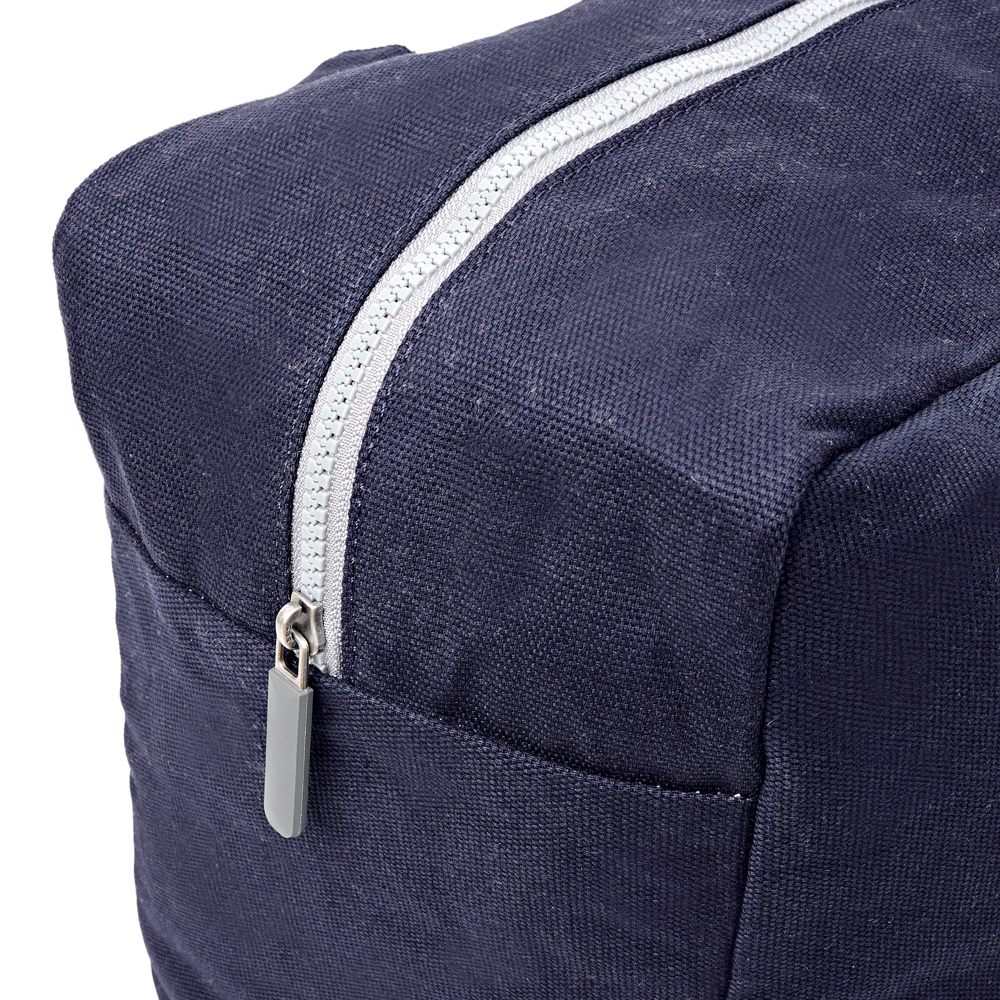 Roka Sloane Medium skulderveske 24,4 liter anthracite