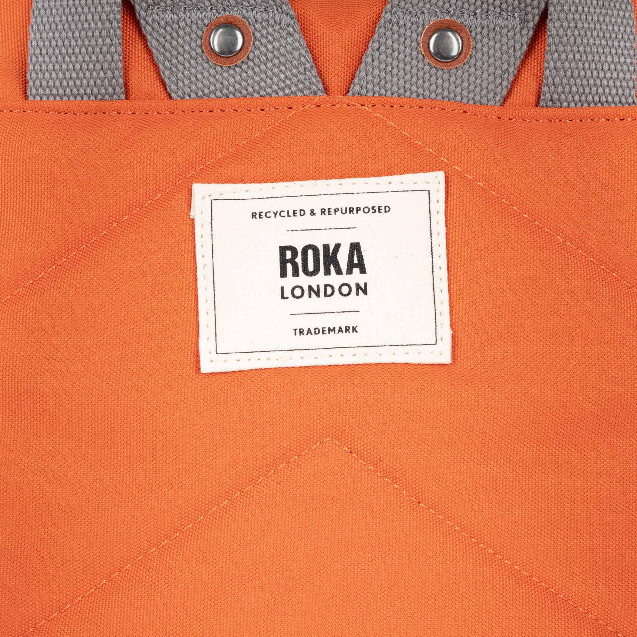 Roka London Waterhouse ryggsekk orange medium 15 liter
