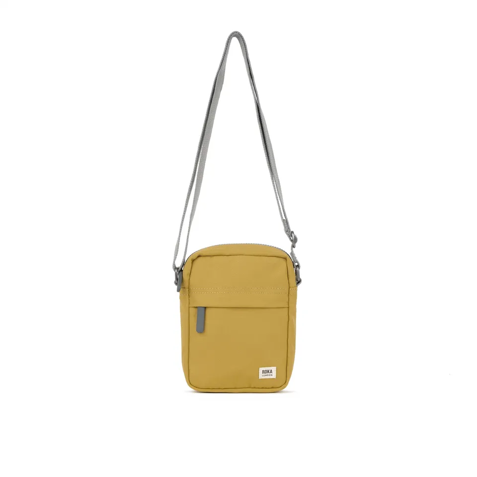 Roka London Bond Small crossbody-veske 1,5 liter flax