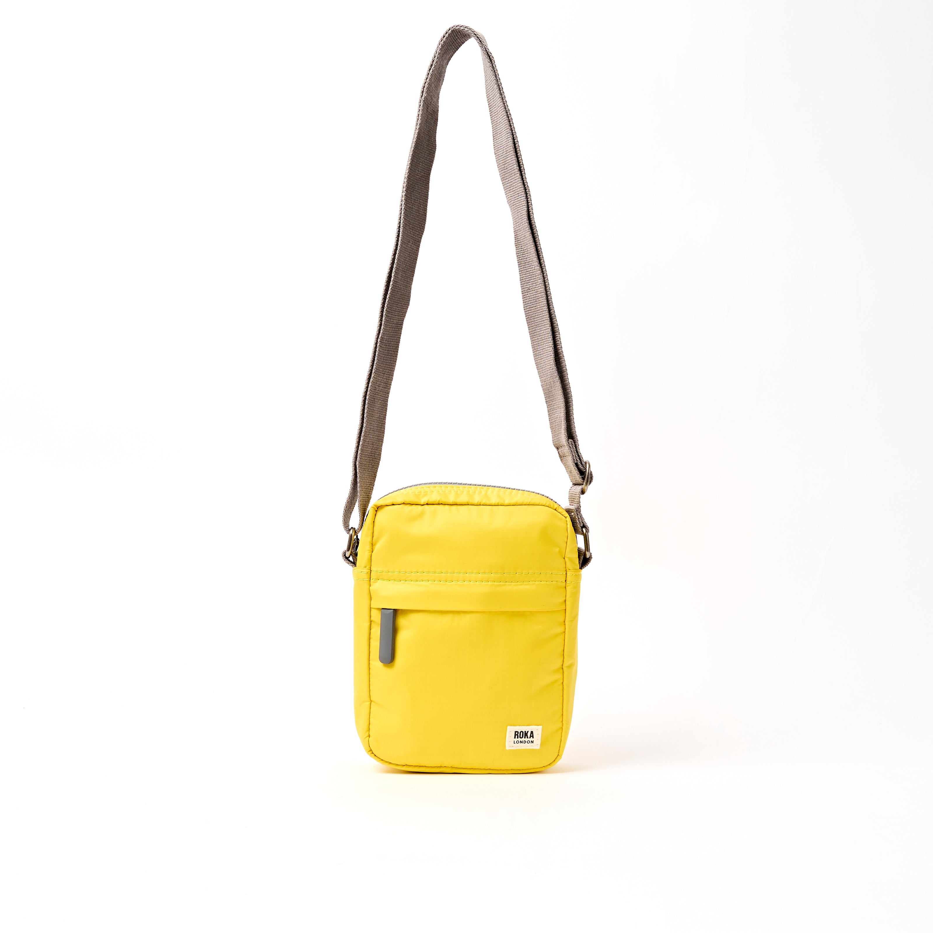 Roka London Bond crossbody small 1,5 liter passion fruit