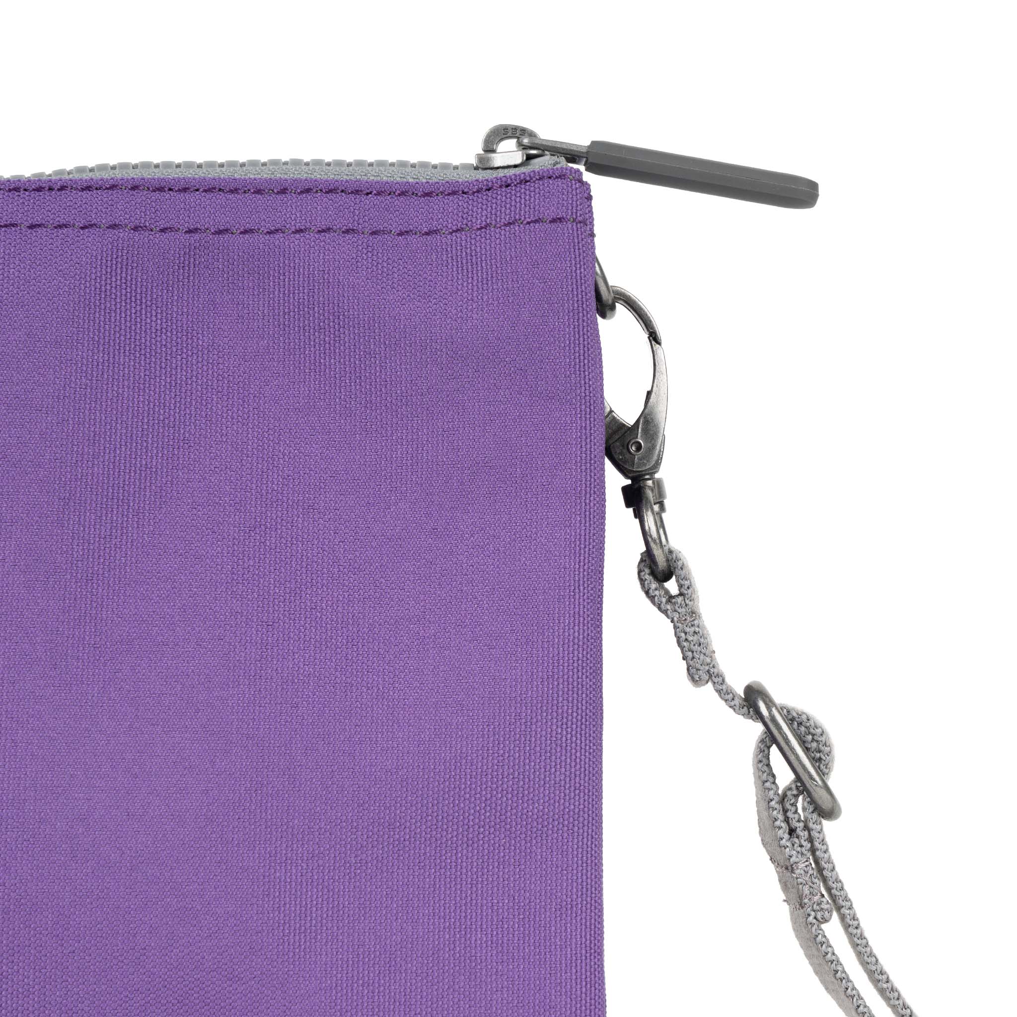 Roka London Carnaby XL crossbody-veske lilla vanntett