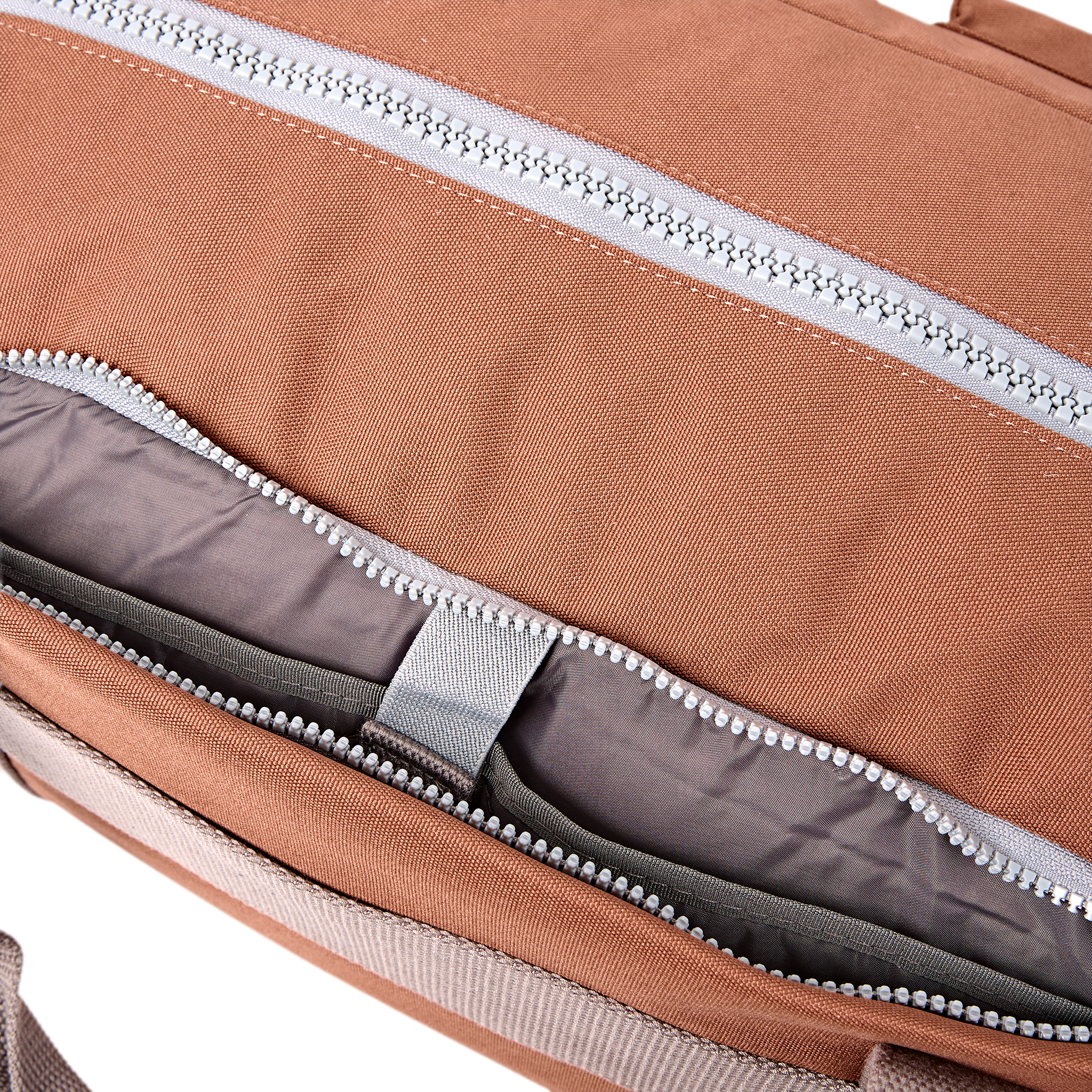 Roka London Gatwick duffelbag cinnamon medium håndbagasje