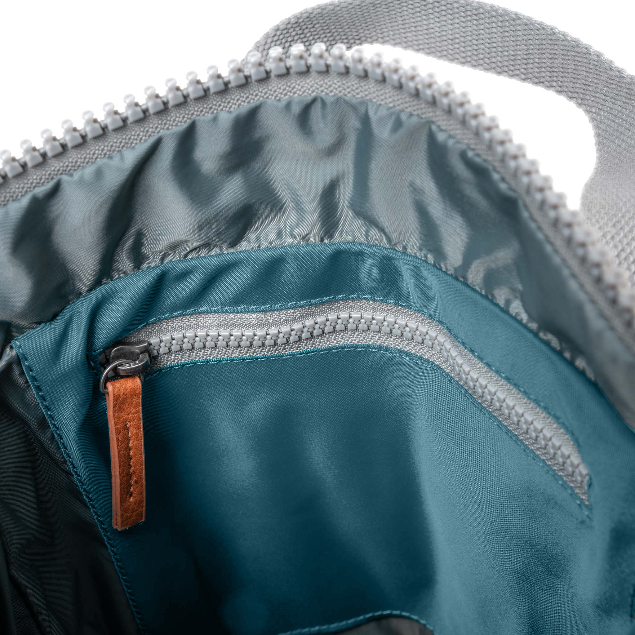 Roka London Canfield Roll Top ryggsekk teal vanntett