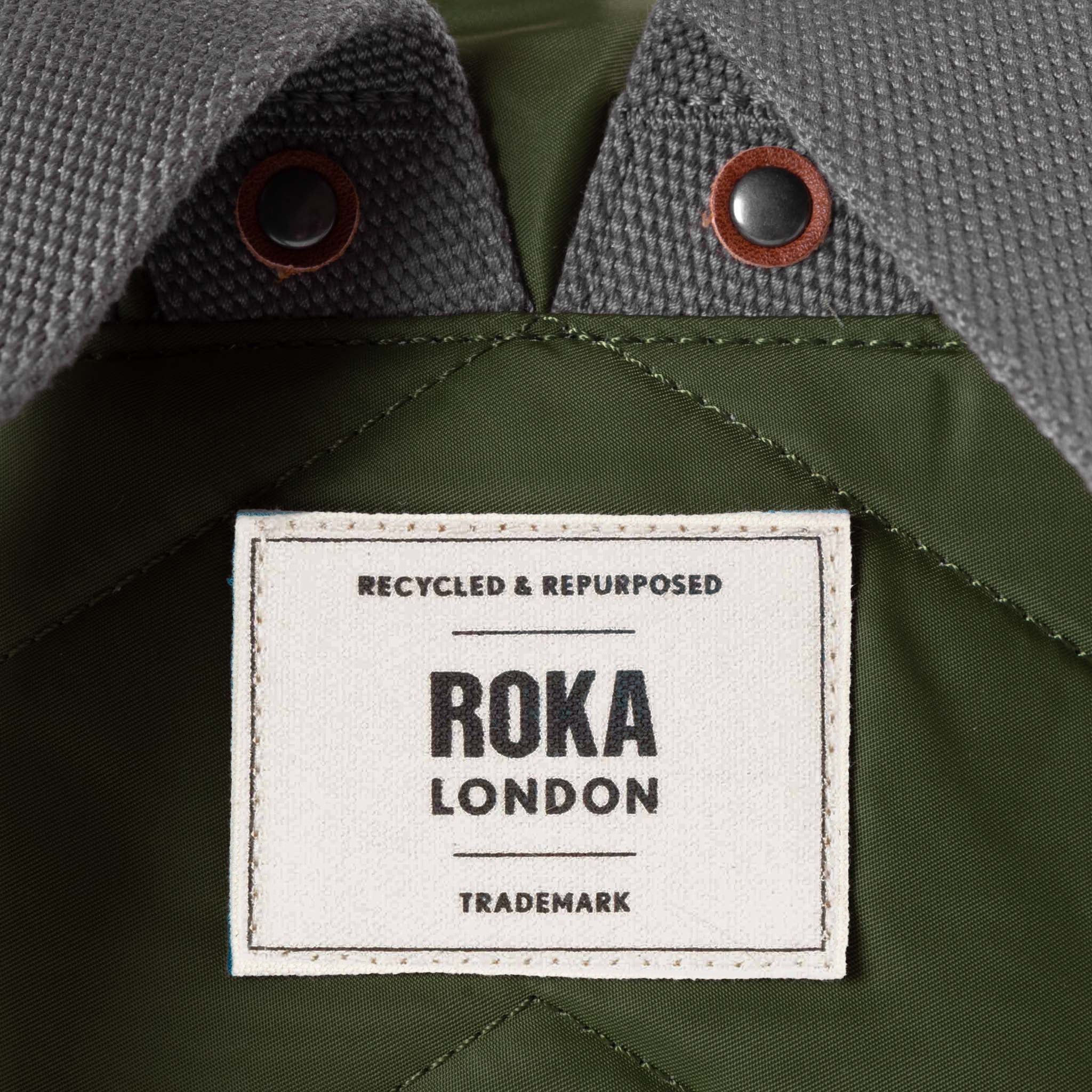 Roka London Canfield roll top ryggsekk avocado