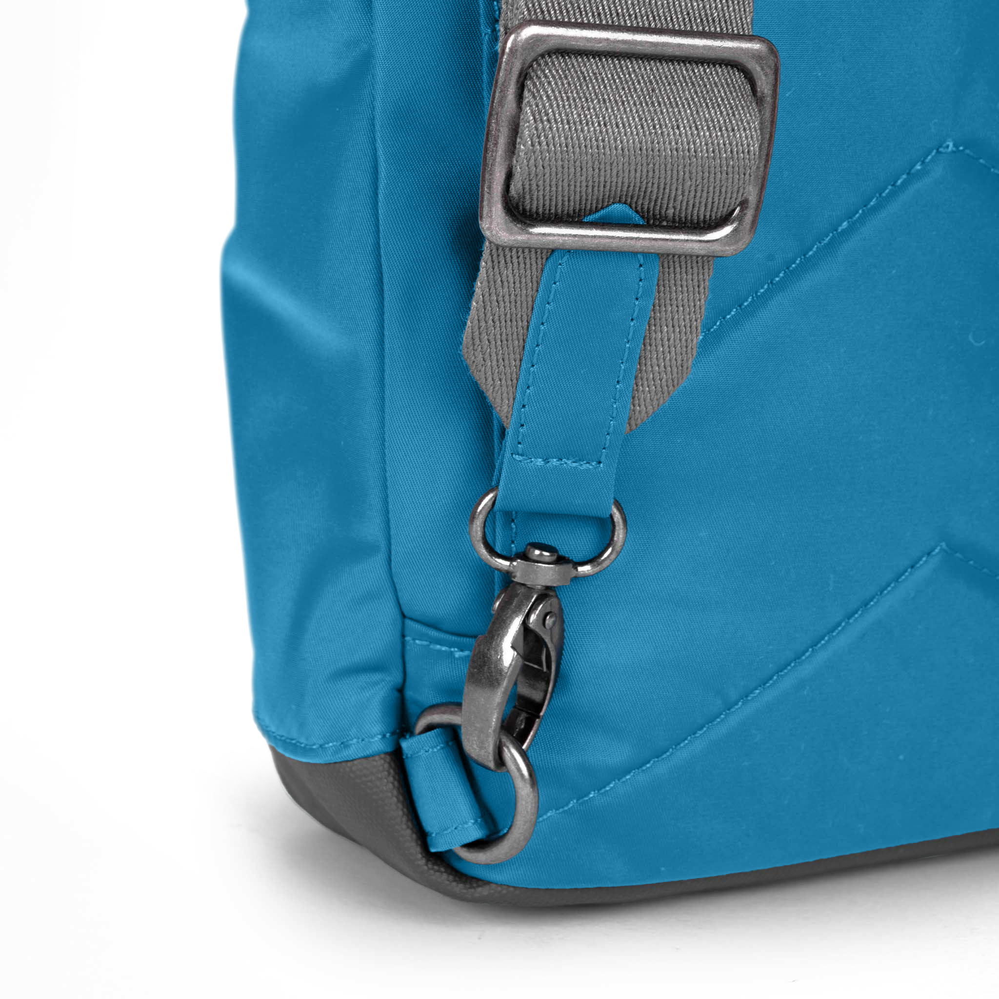 Roka London Willesden slingbag large 5 liter marineblå