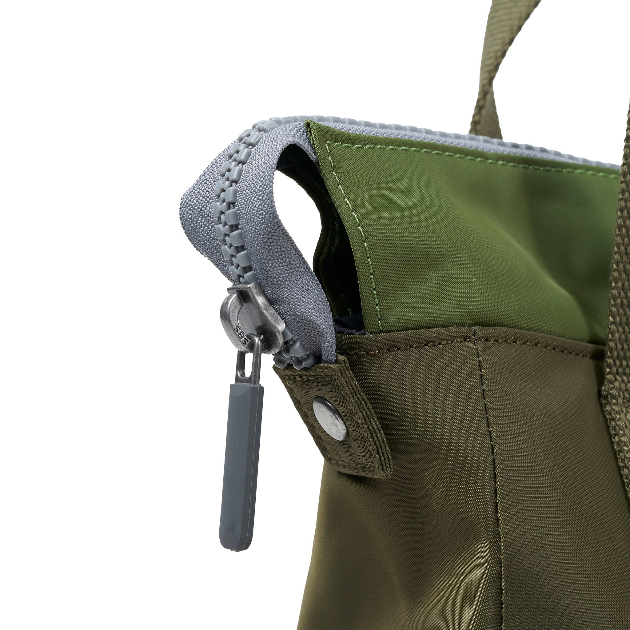 Roka London Bantry Small ryggsekk military 7,4 liter slitesterk