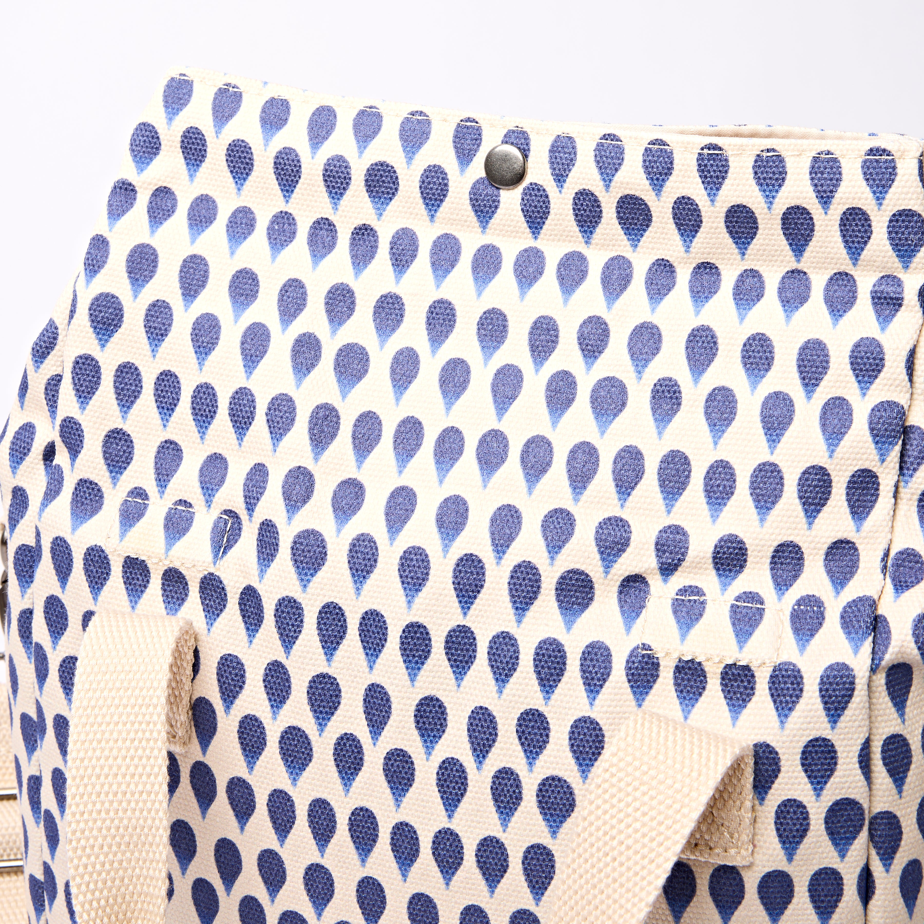 Roka London Hampstead lunsjveske Denim Rain isolert