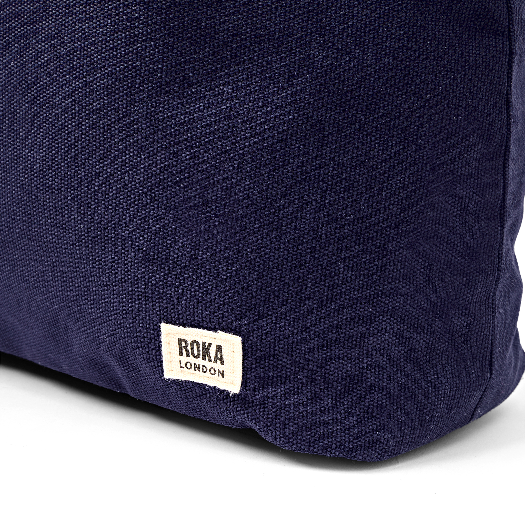 Roka London Hoxton Large skulderveske navy blue vanntett canvas