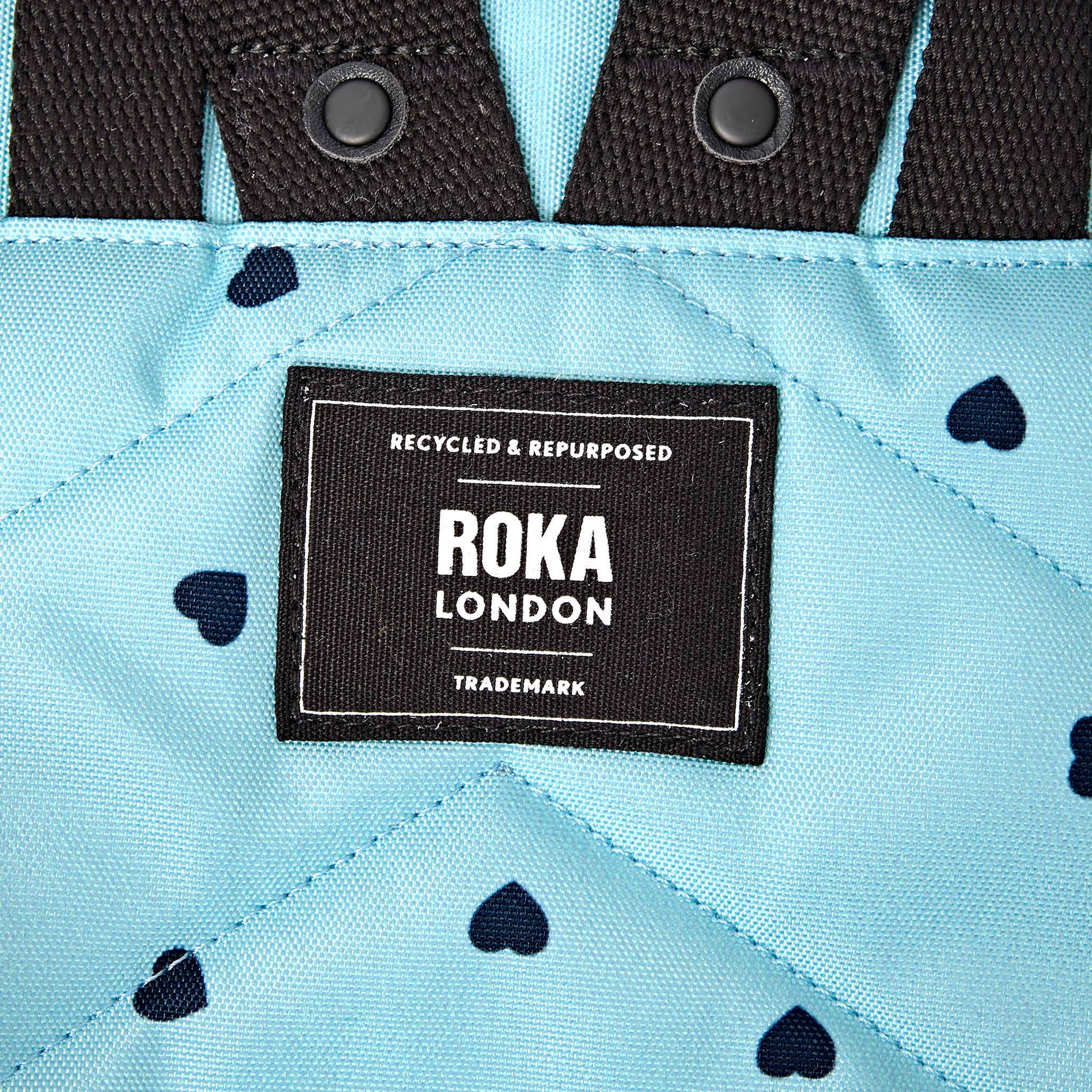 Roka London Bantry ryggsekk Heart Print Small 7,4 liter