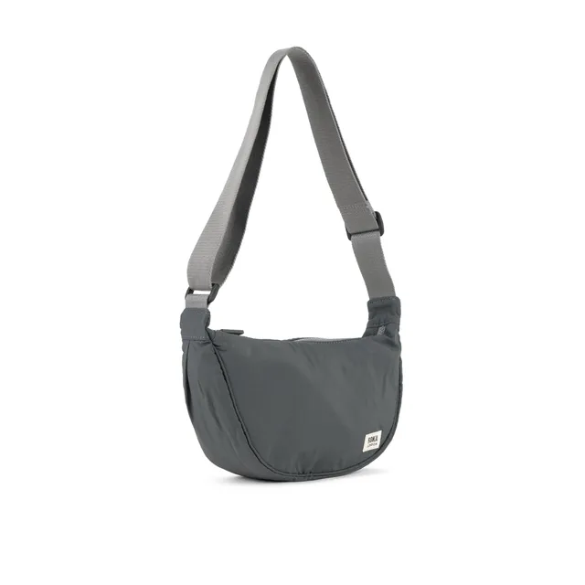 Roka London Farringdon skulderveske charcoal small 4,2 liter