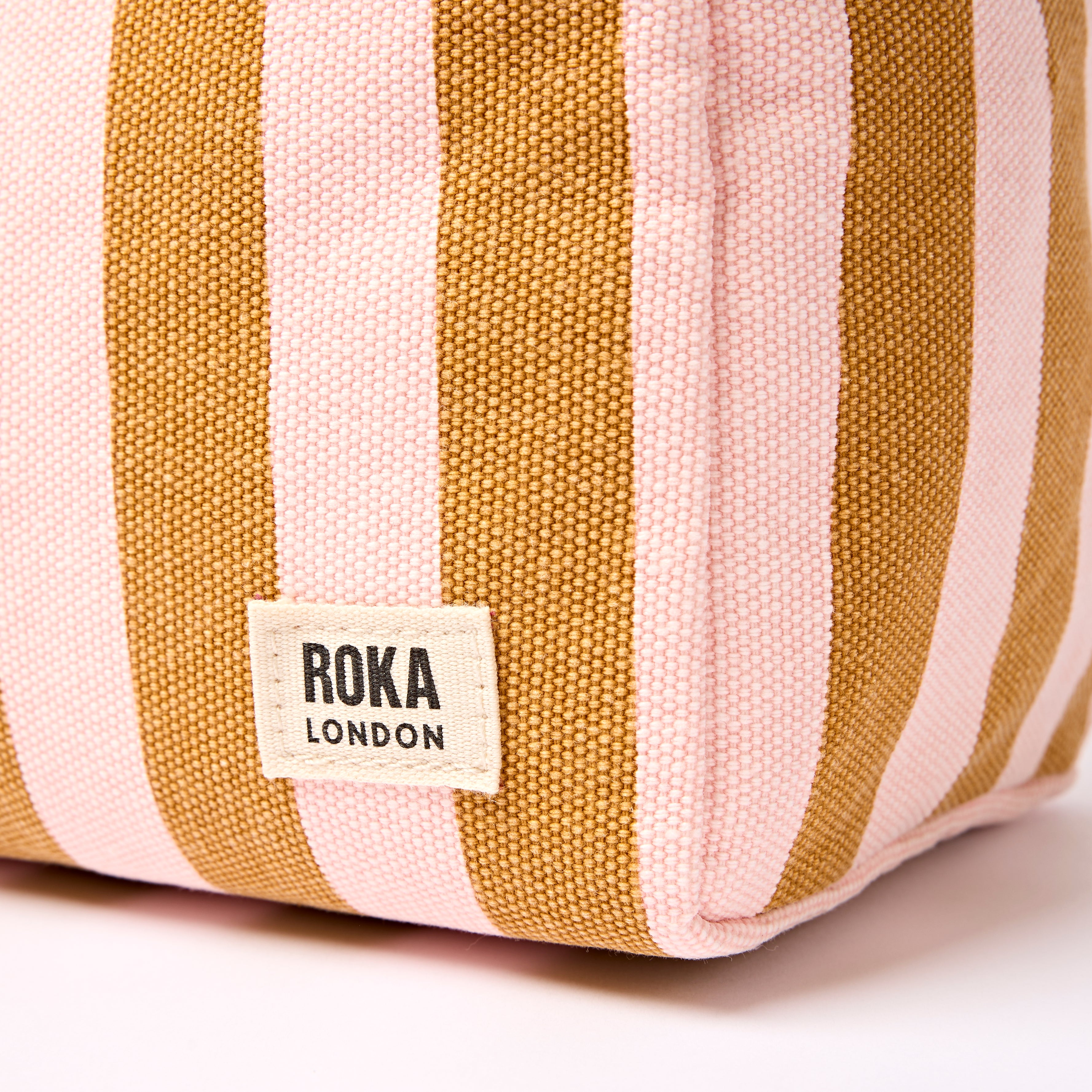 Roka London Maygrove toalettmappe rose gold stripe 4,8 liter