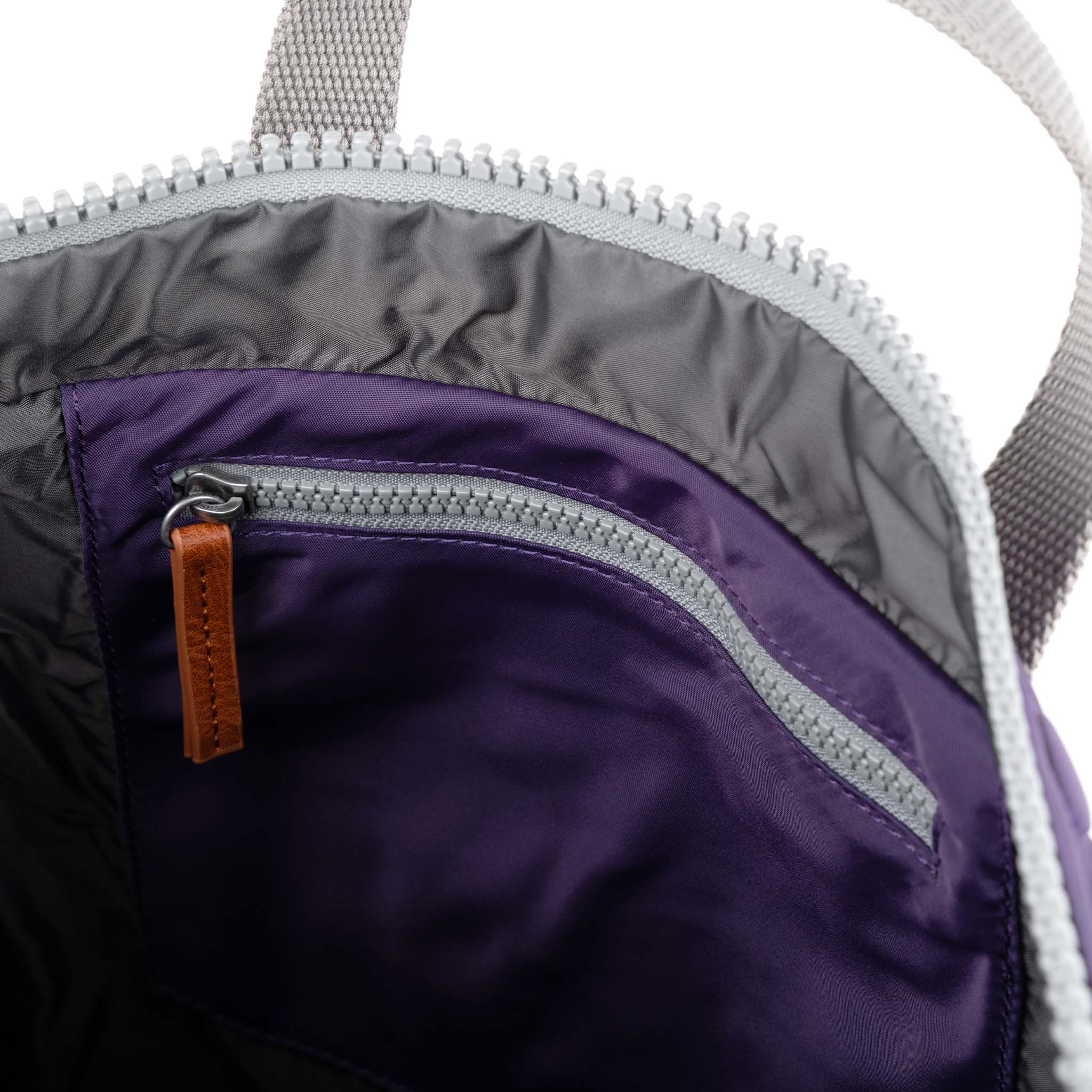 Roka London Canfield B ryggsekk small majestic purple værbestandig