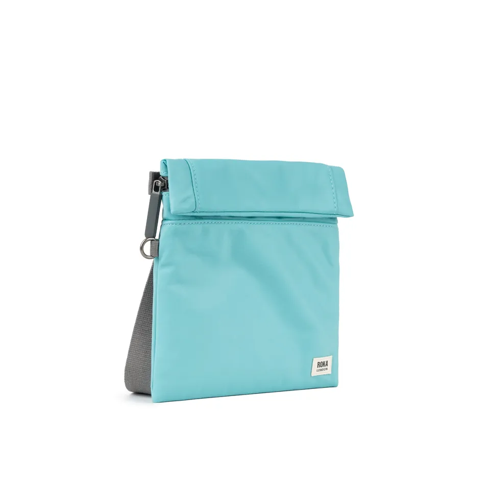 Roka London Stratford crossbody aquatic awe small 0,5 liter