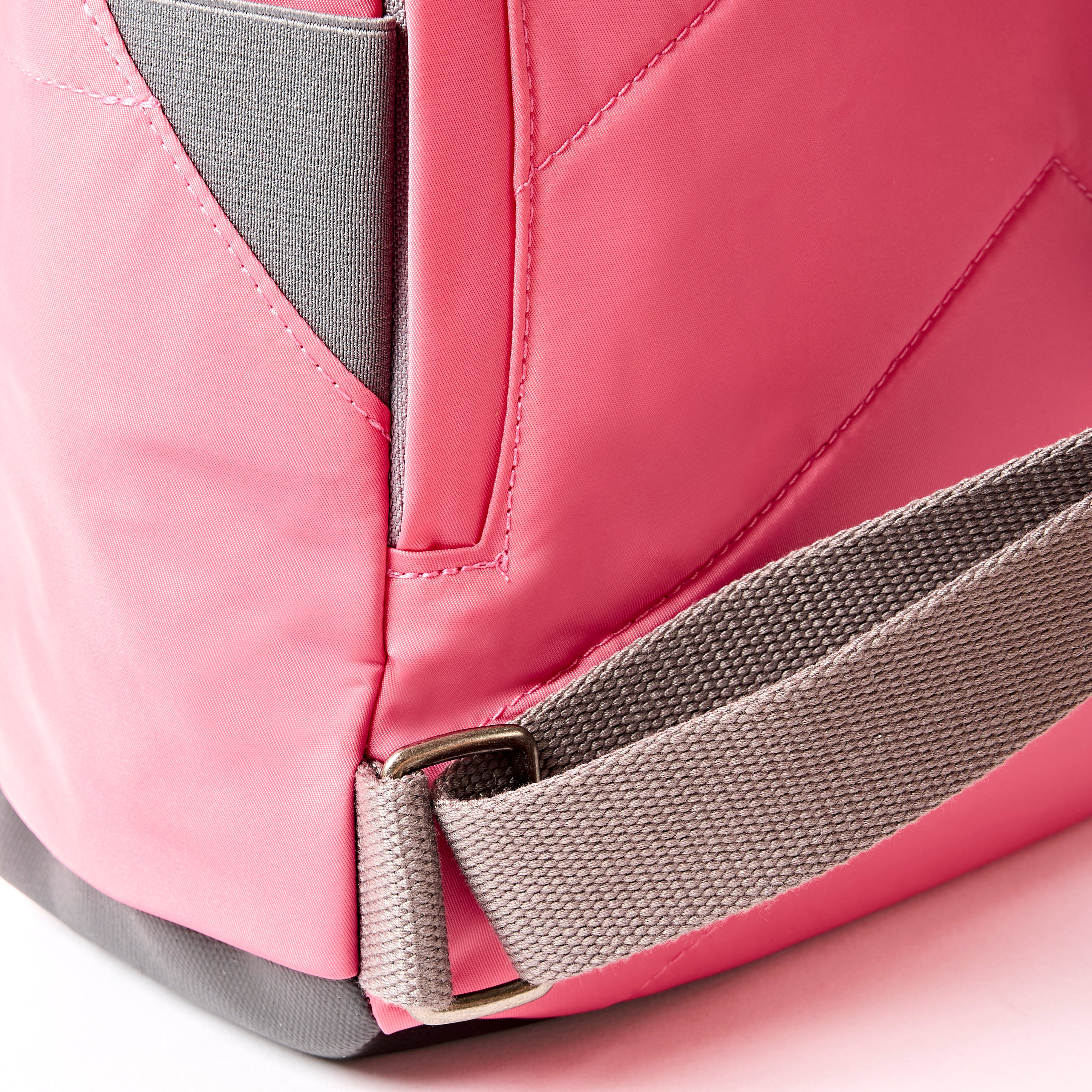 Roka London Canfield ryggsekk Pink Lemonade rulltopp 16,4L