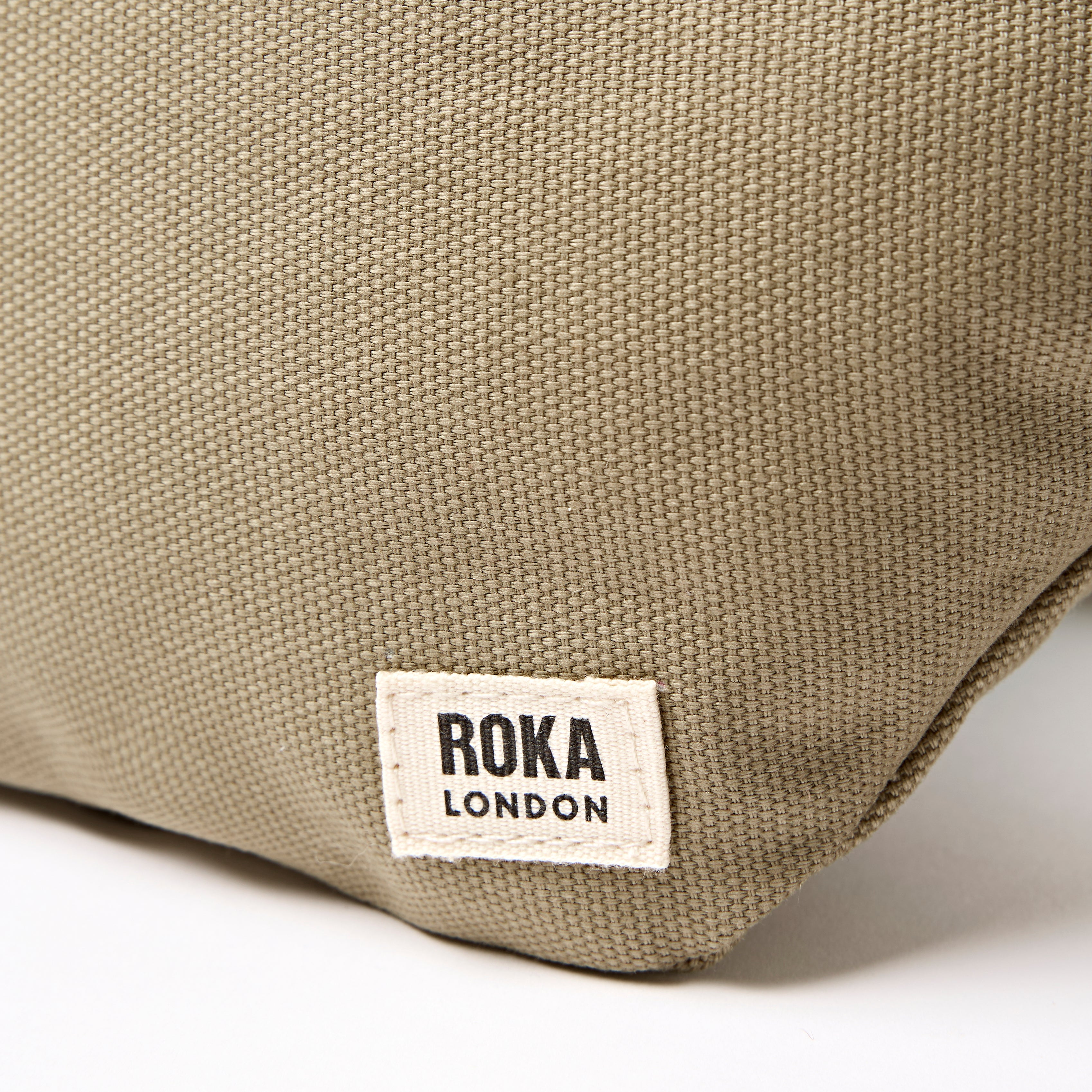 Roka London Mill Hill mageveske Taupe small 3,7 liter crossbody