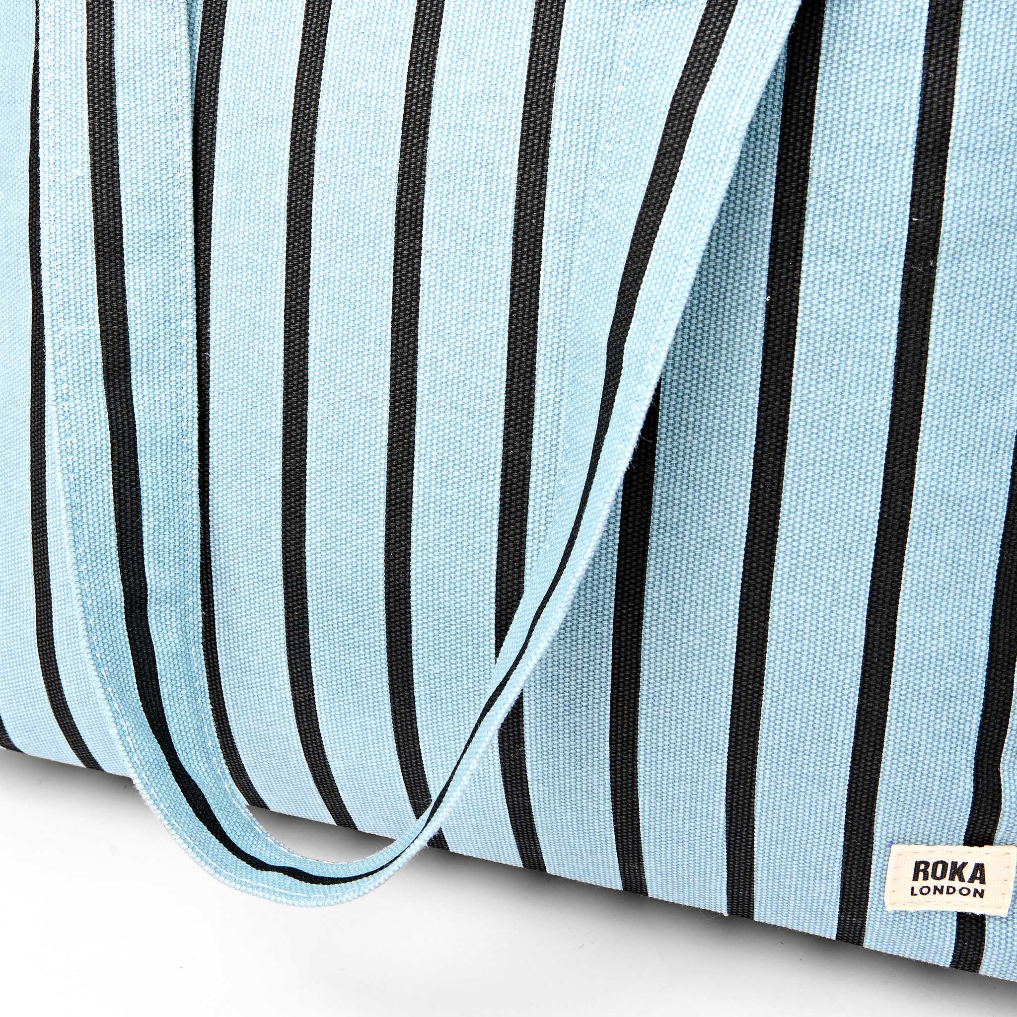 Roka London Sloane skulderveske Medium Blue Stripe bomull