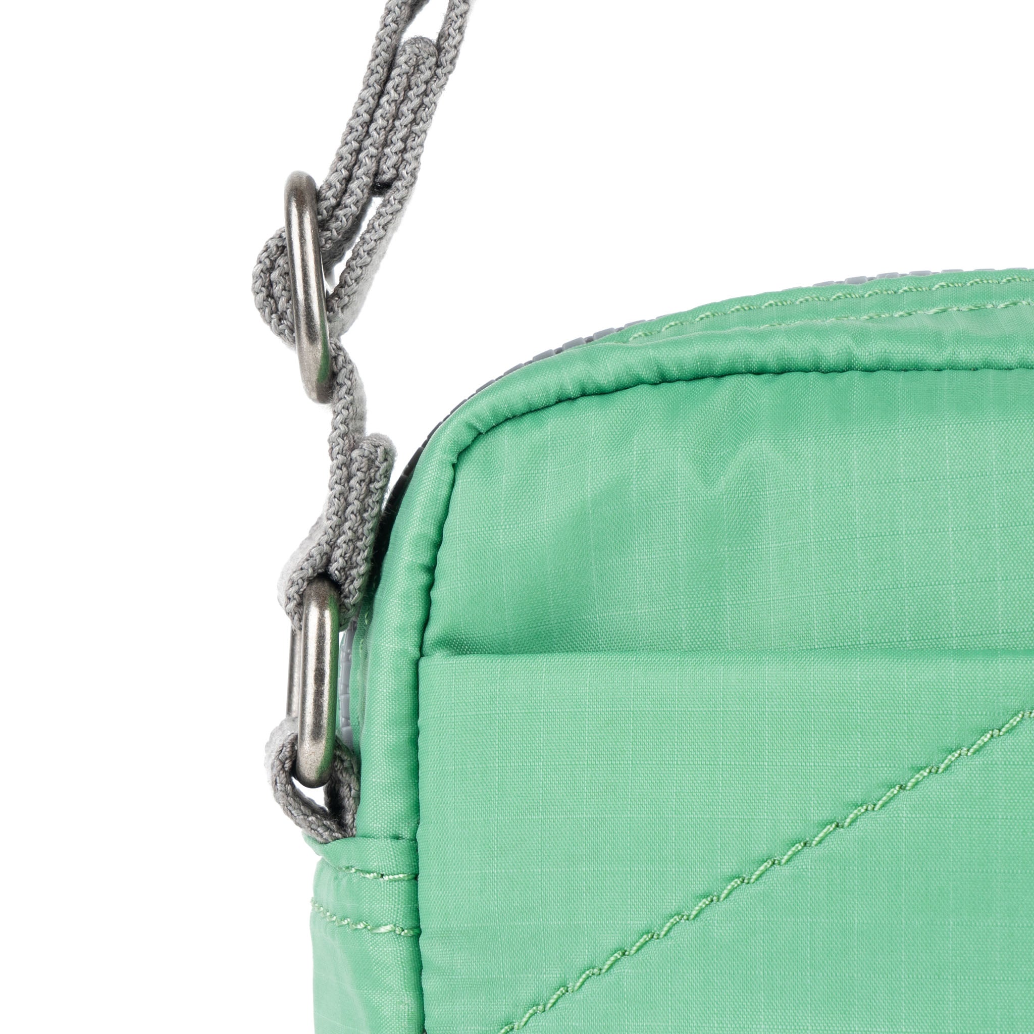 Roka London Bond crossbody matcha small vanntett